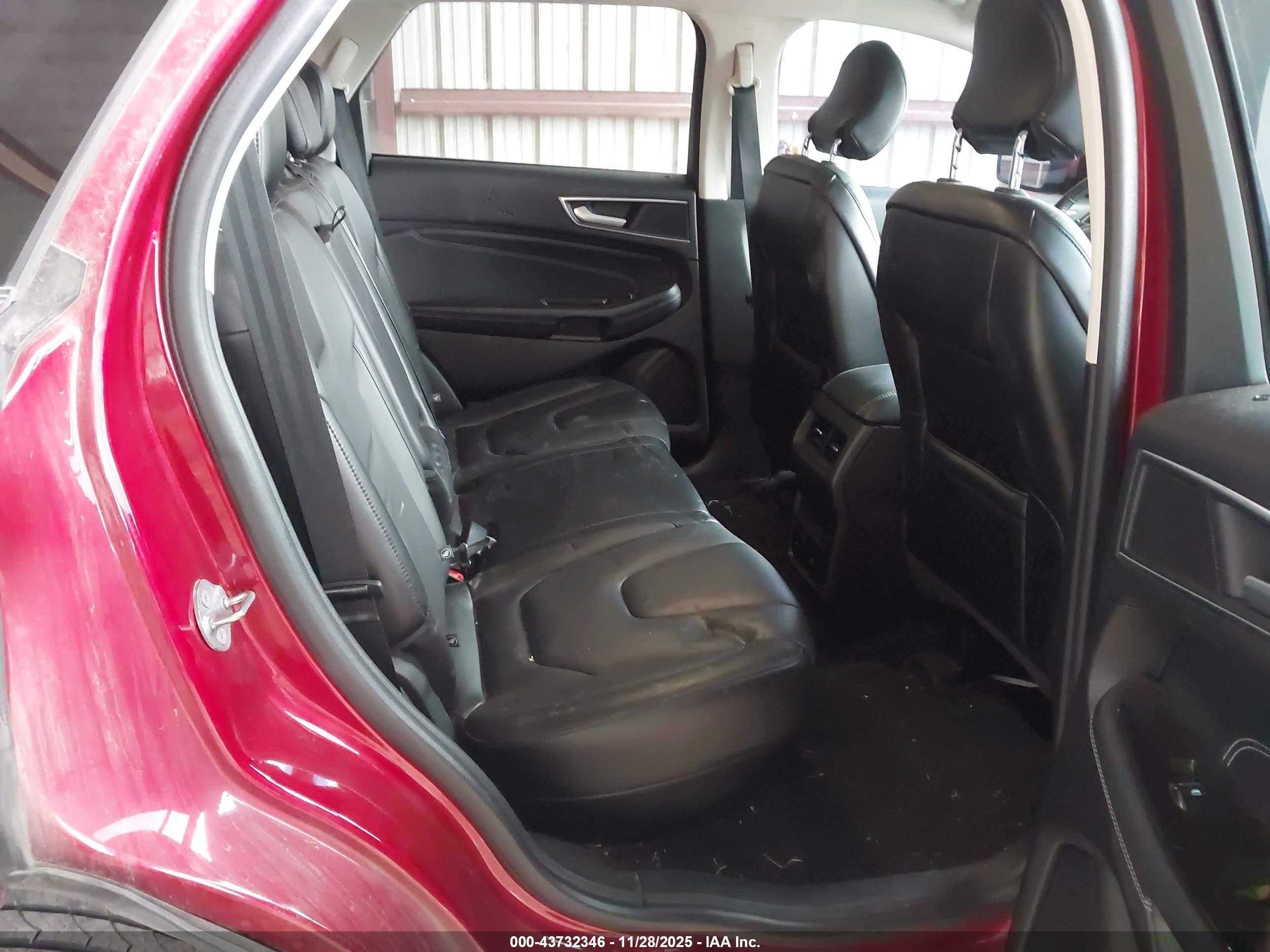 FORD EDGE image 8