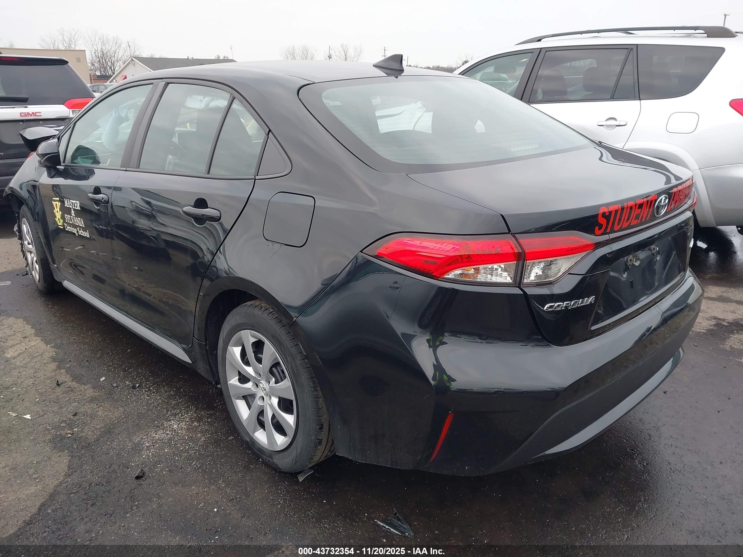 TOYOTA COROLLA image 3