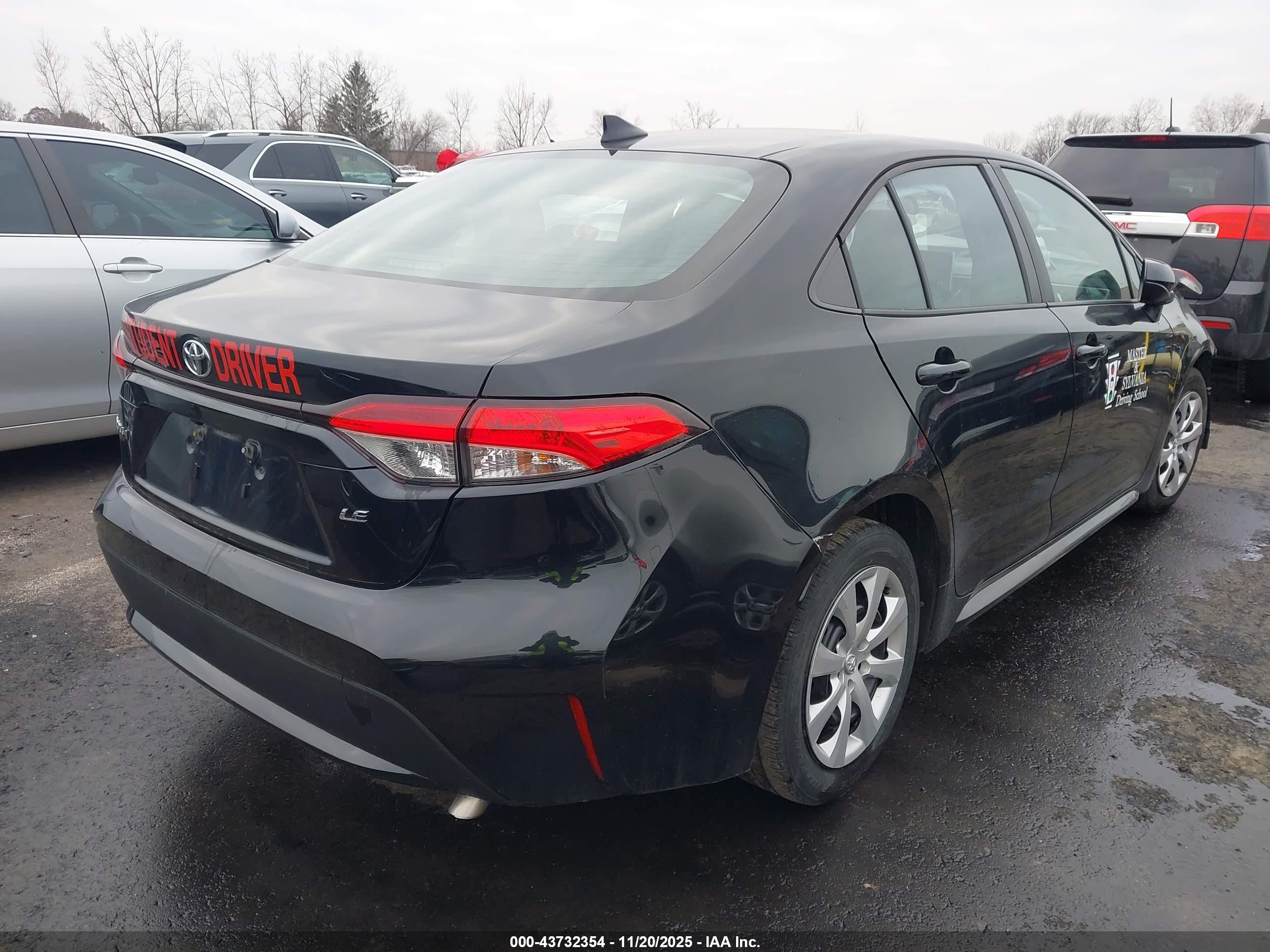 TOYOTA COROLLA image 4