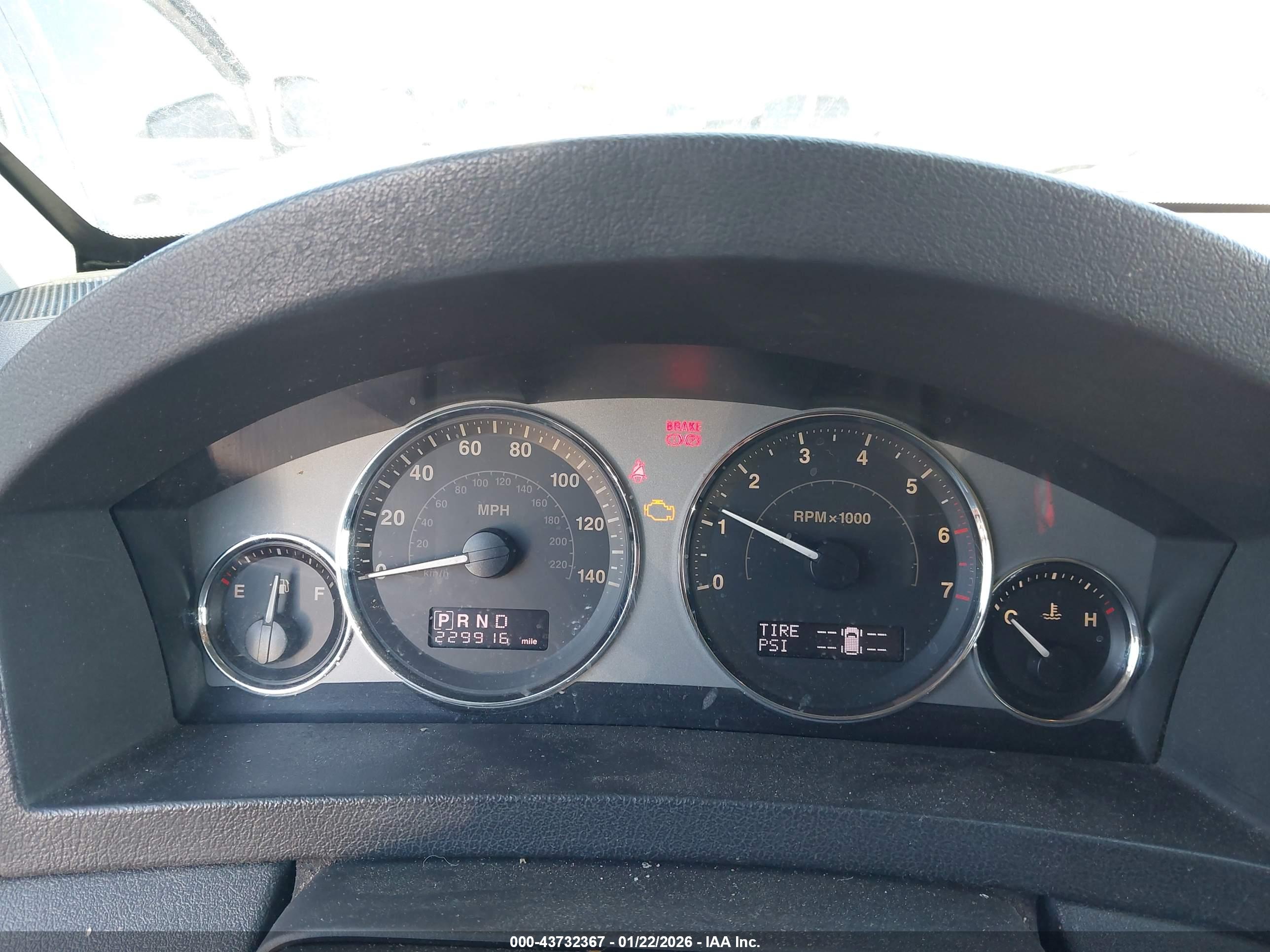 JEEP GRAND image 7