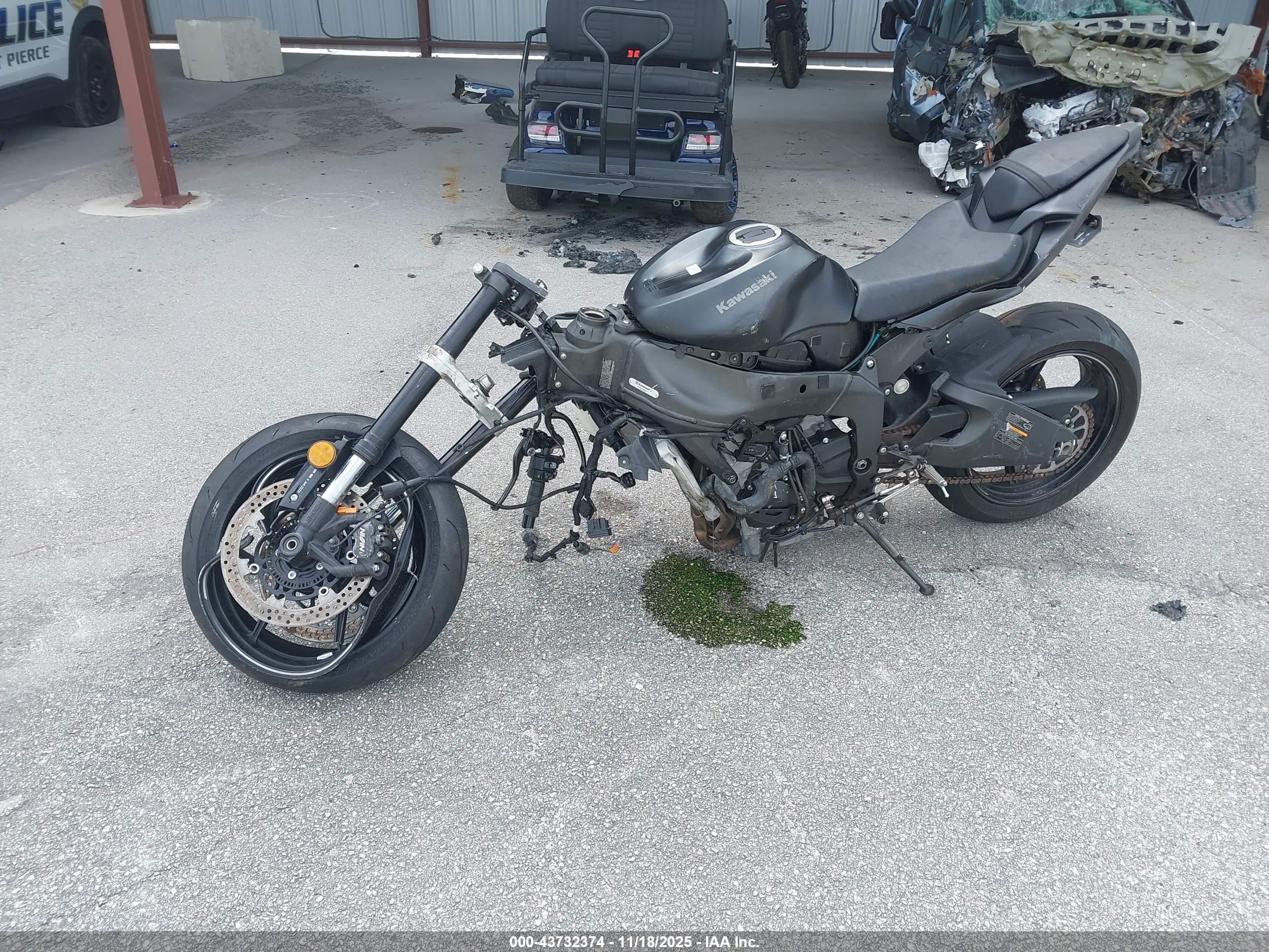 KAWASAKI ZX636 image 2