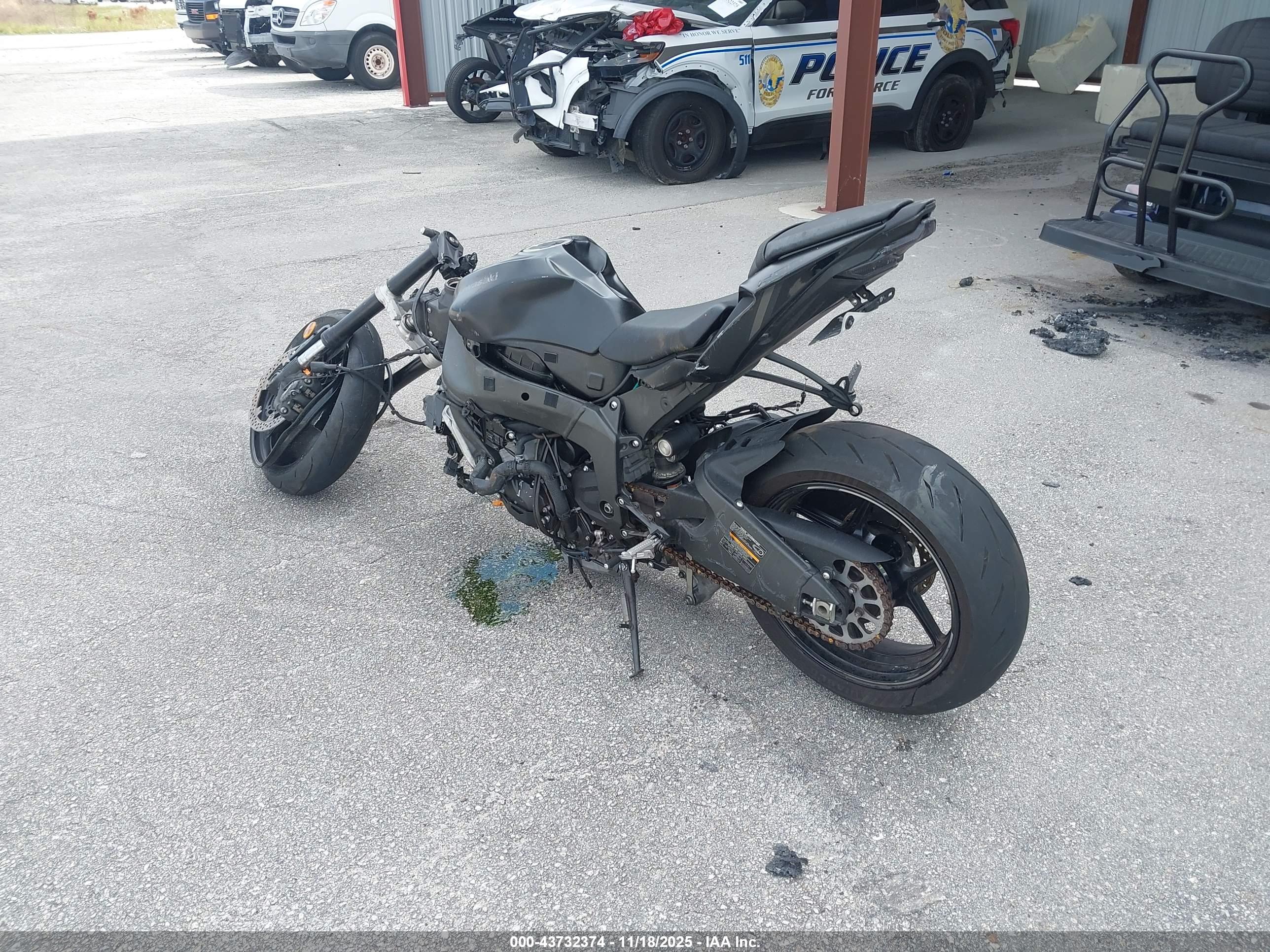 KAWASAKI ZX636 image 3
