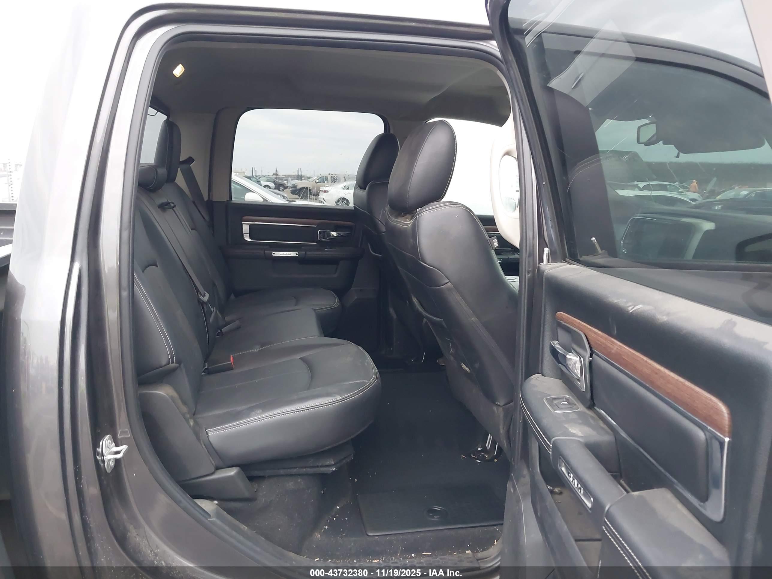 RAM 1500 image 8
