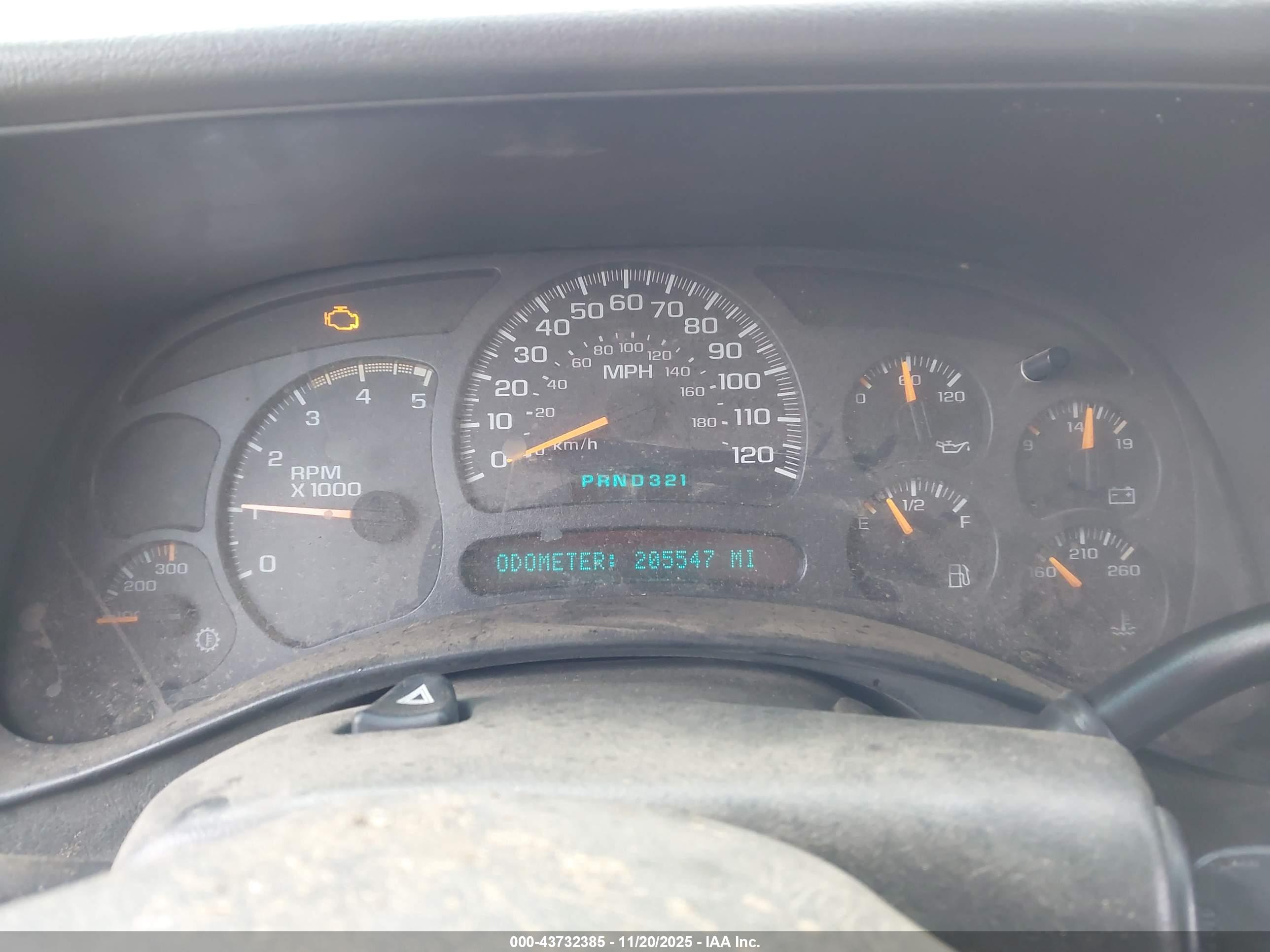 CHEVROLET SILVERADO image 7
