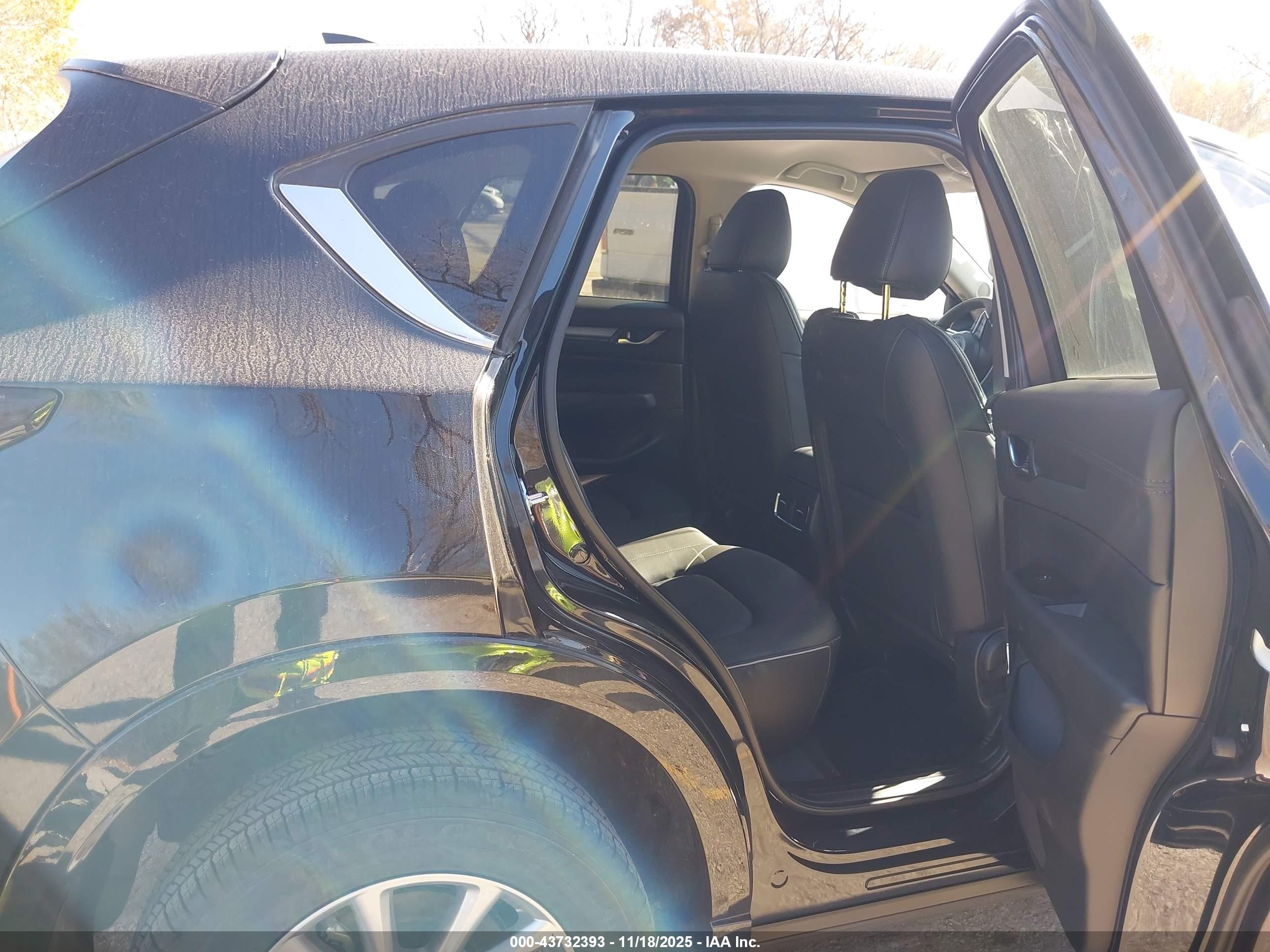 MAZDA CX-5 image 8