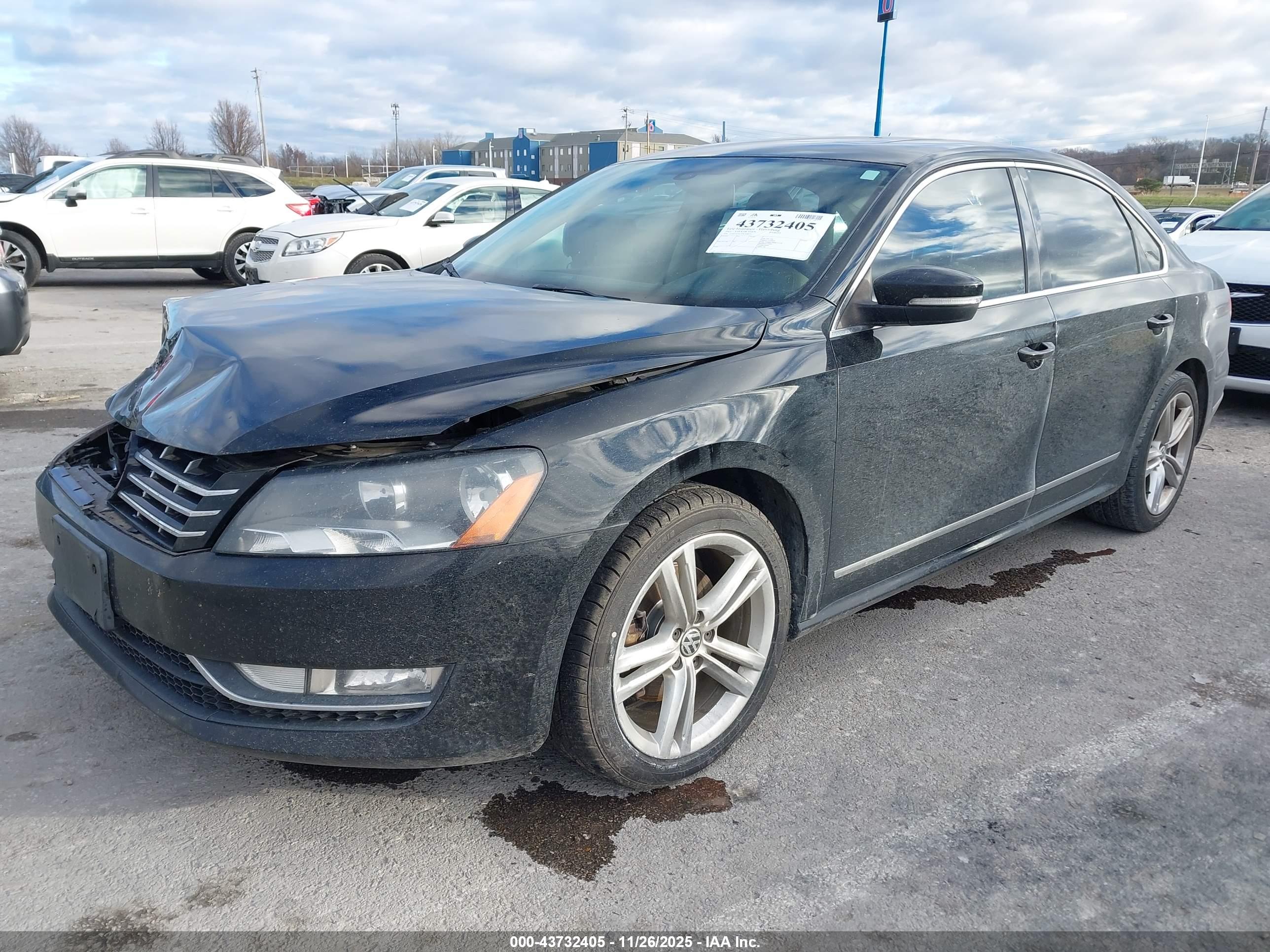 VOLKSWAGEN PASSAT image 2