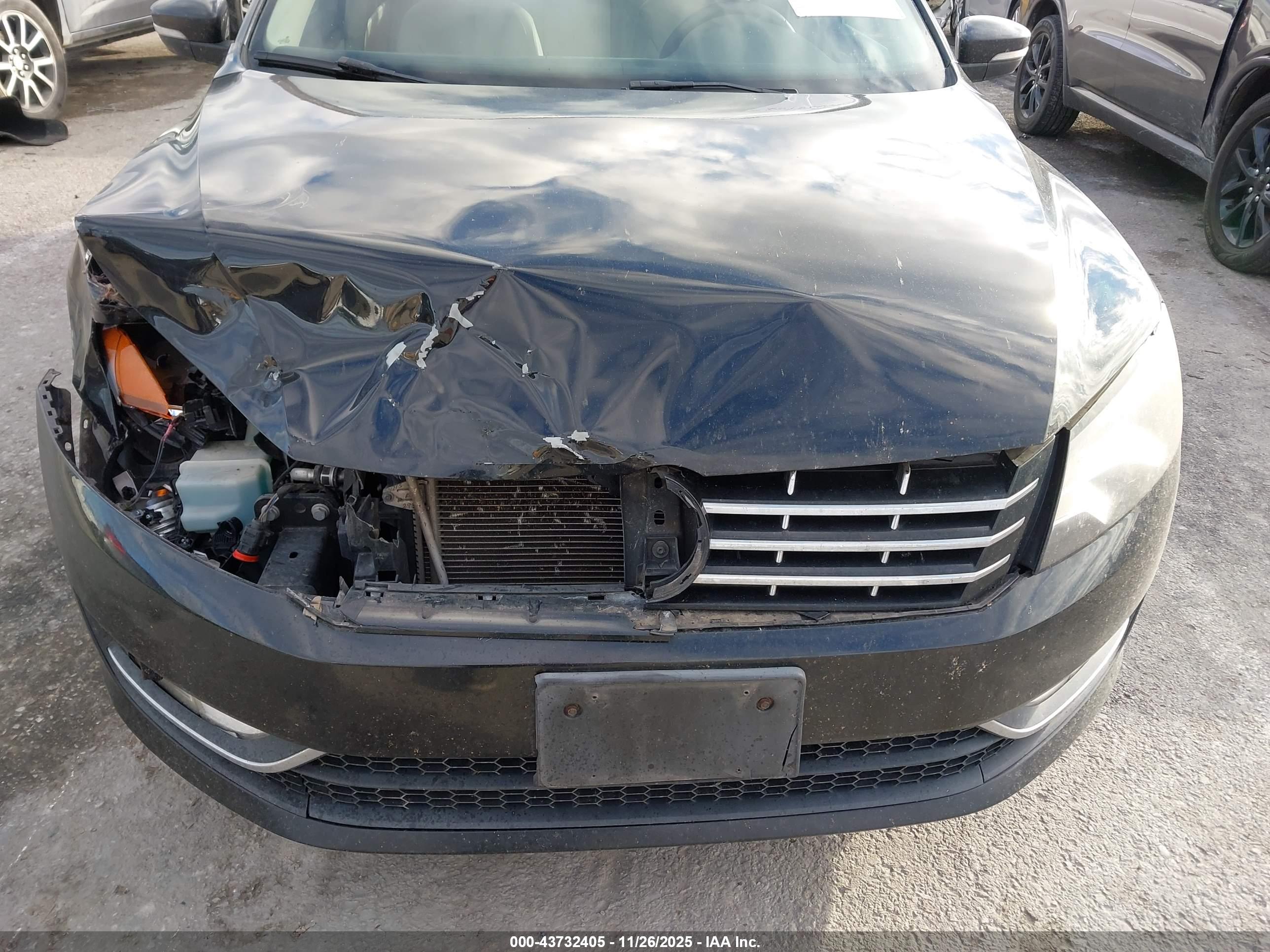 VOLKSWAGEN PASSAT image 6