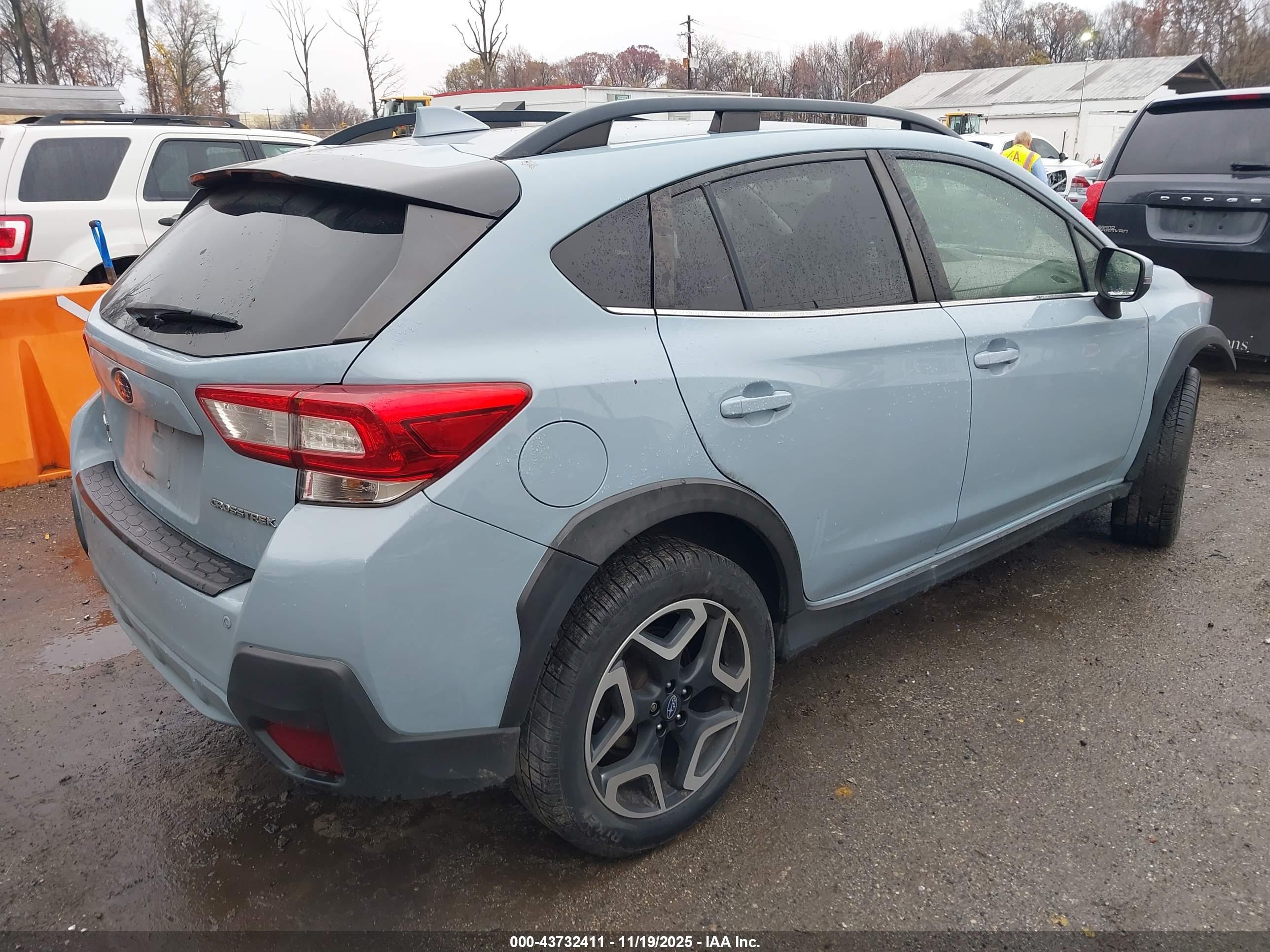 SUBARU CROSSTREK image 4