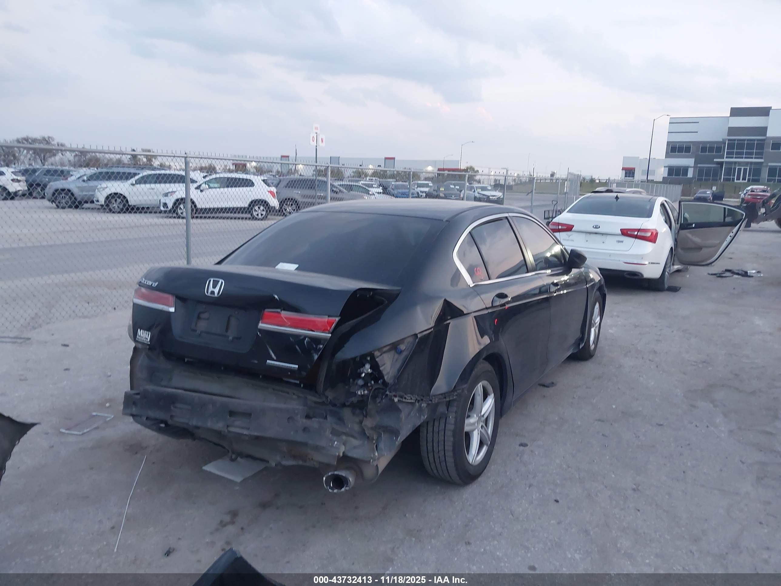 HONDA ACCORD image 4