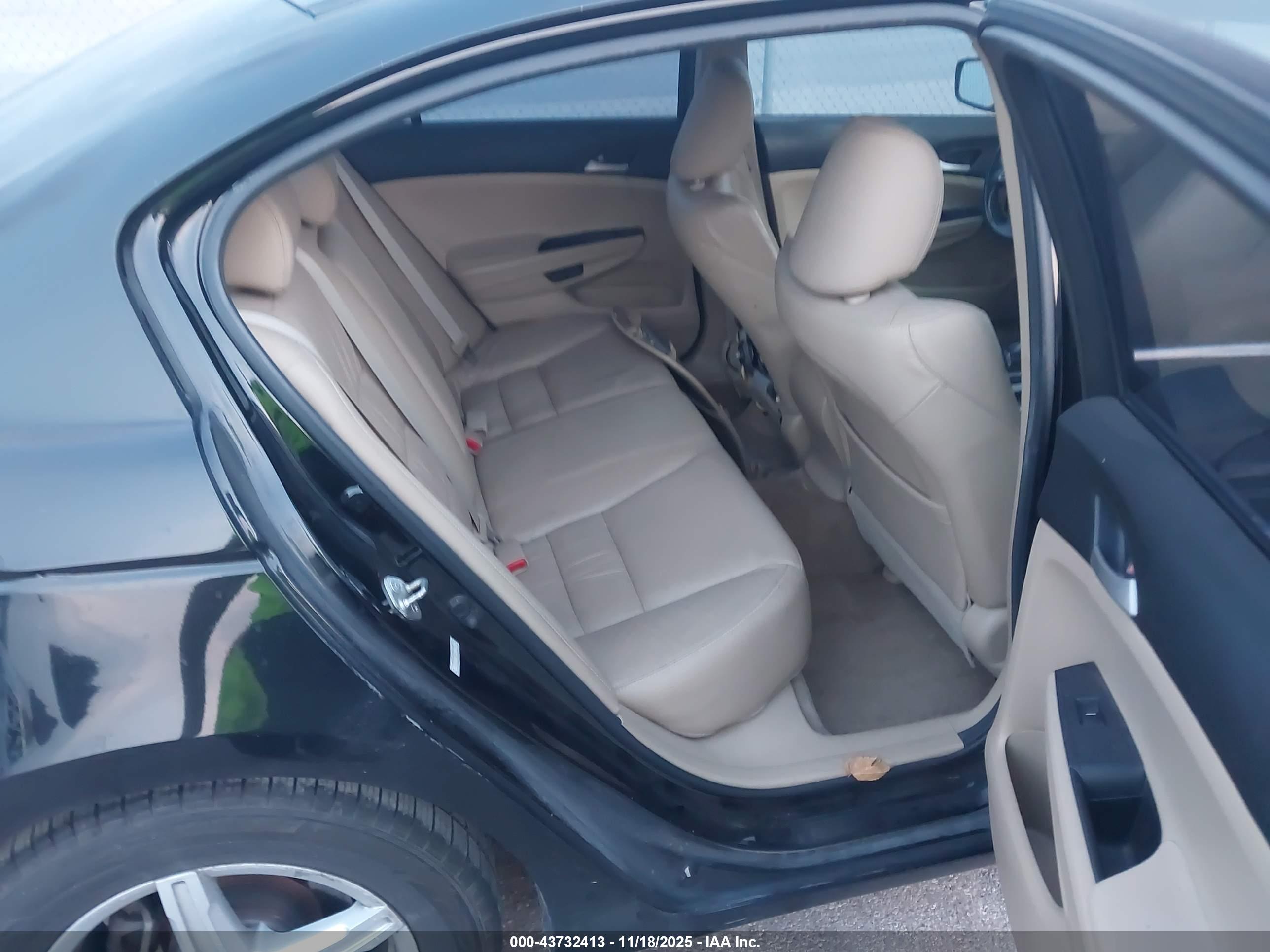HONDA ACCORD image 8