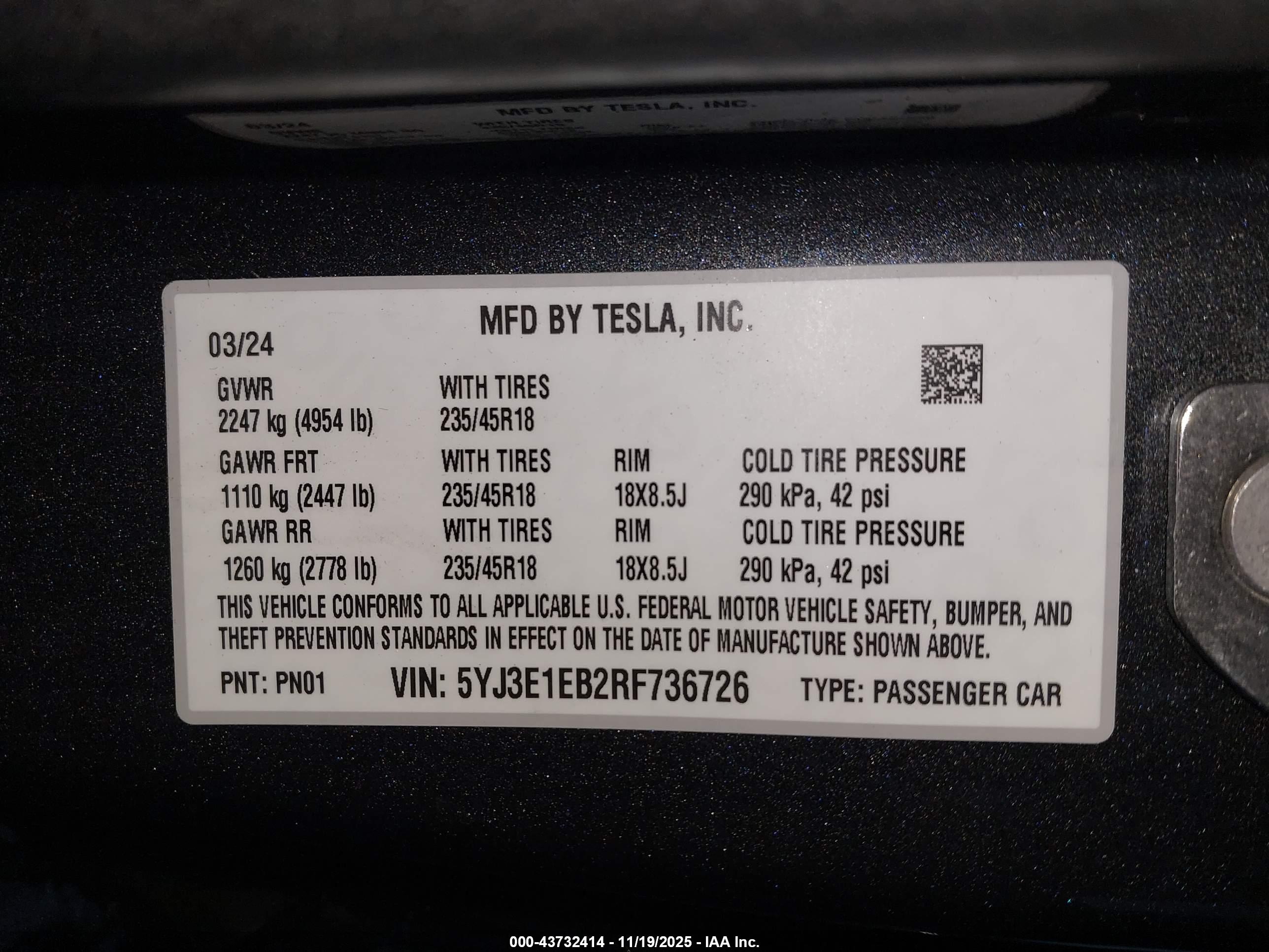 TESLA MODEL image 9