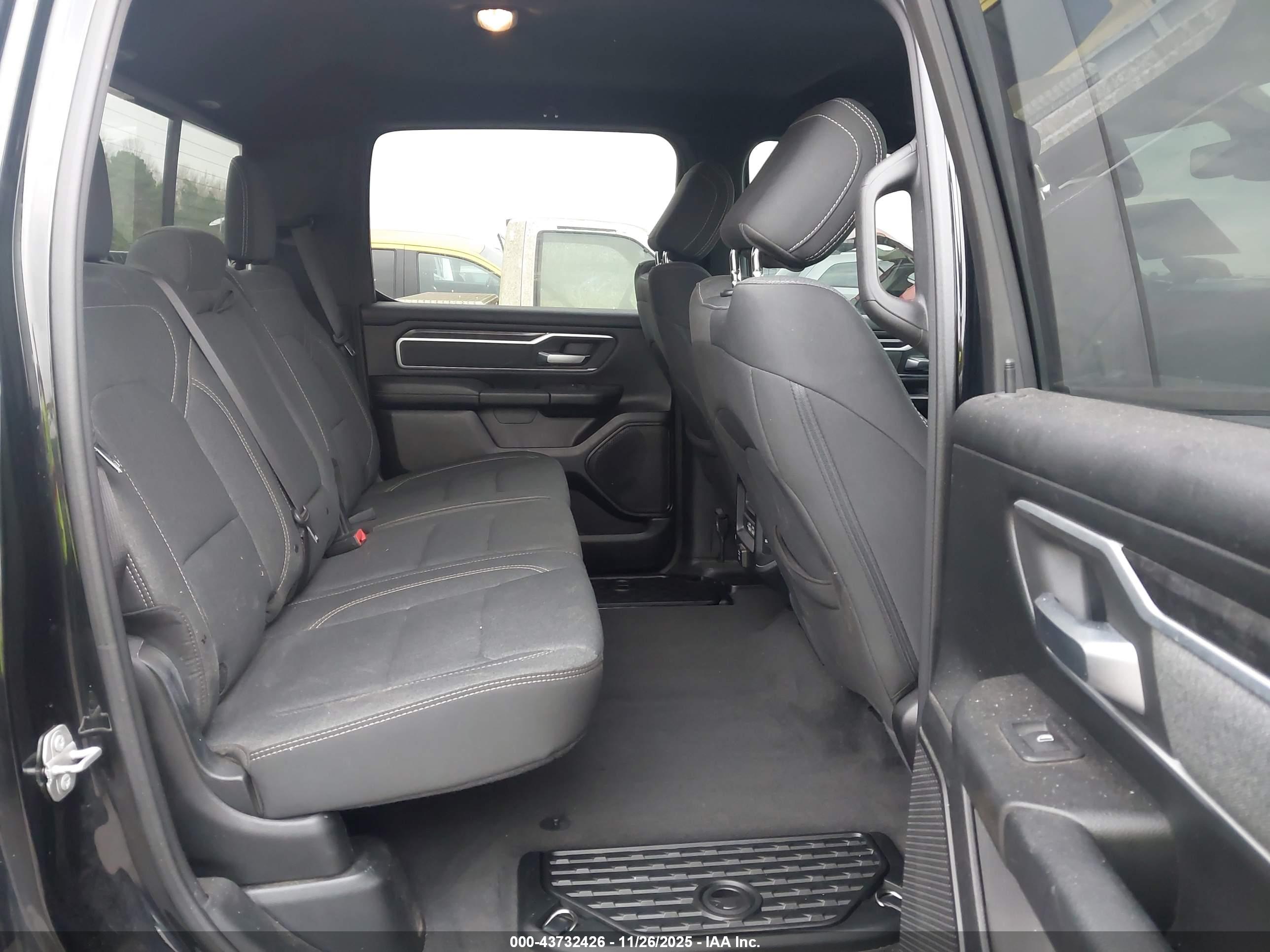 RAM 1500 image 8