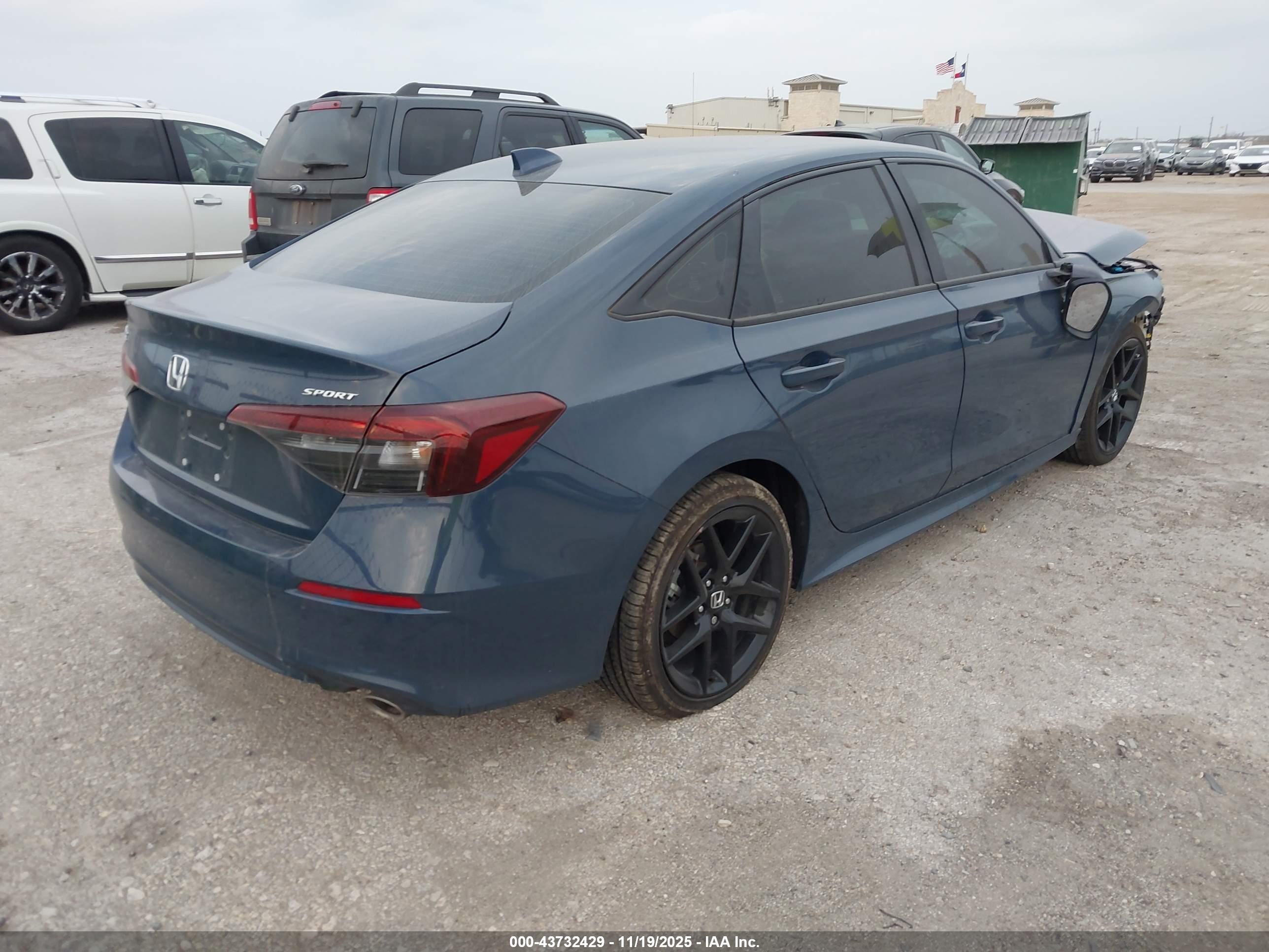 HONDA CIVIC image 4
