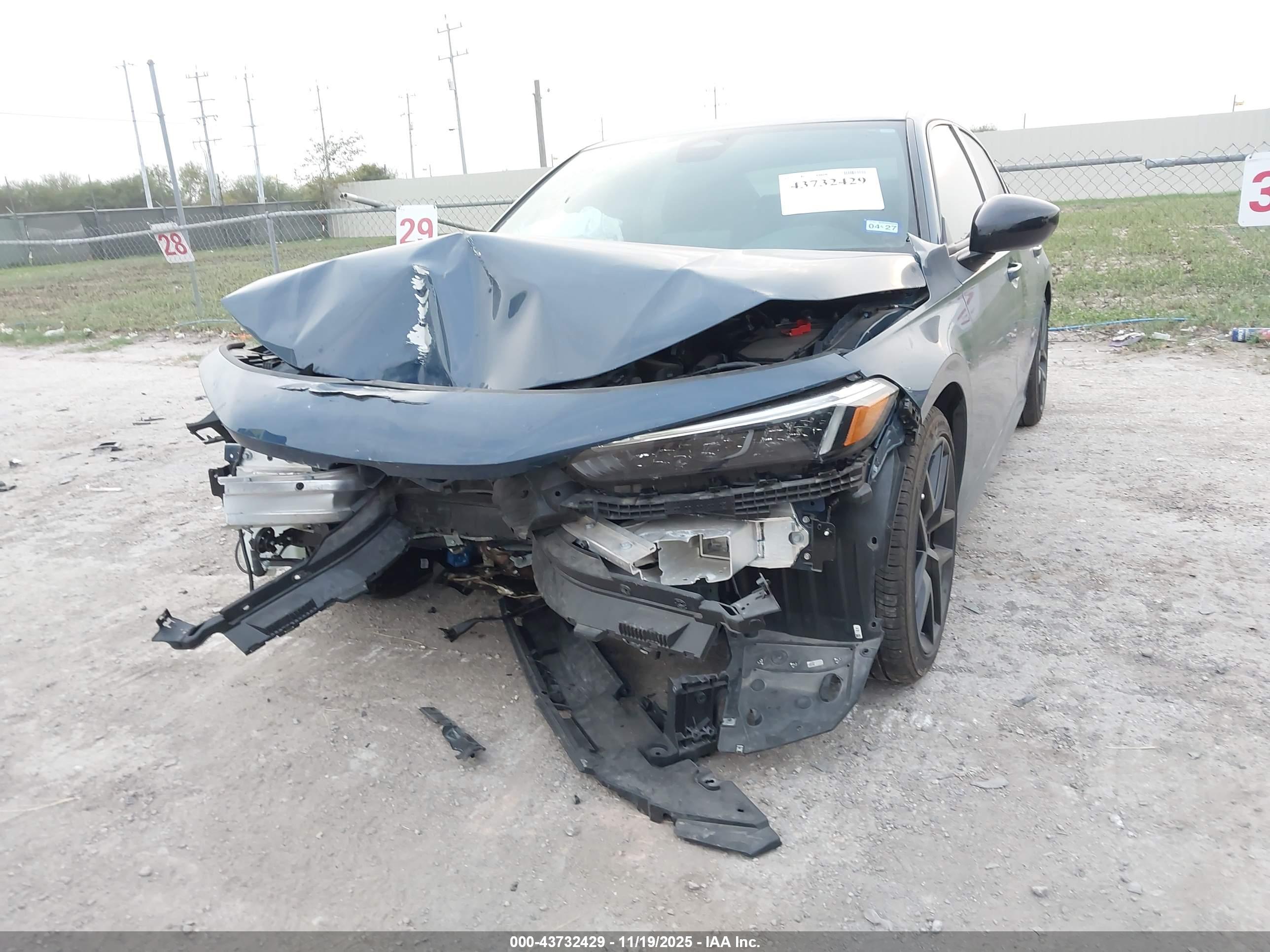 HONDA CIVIC image 6