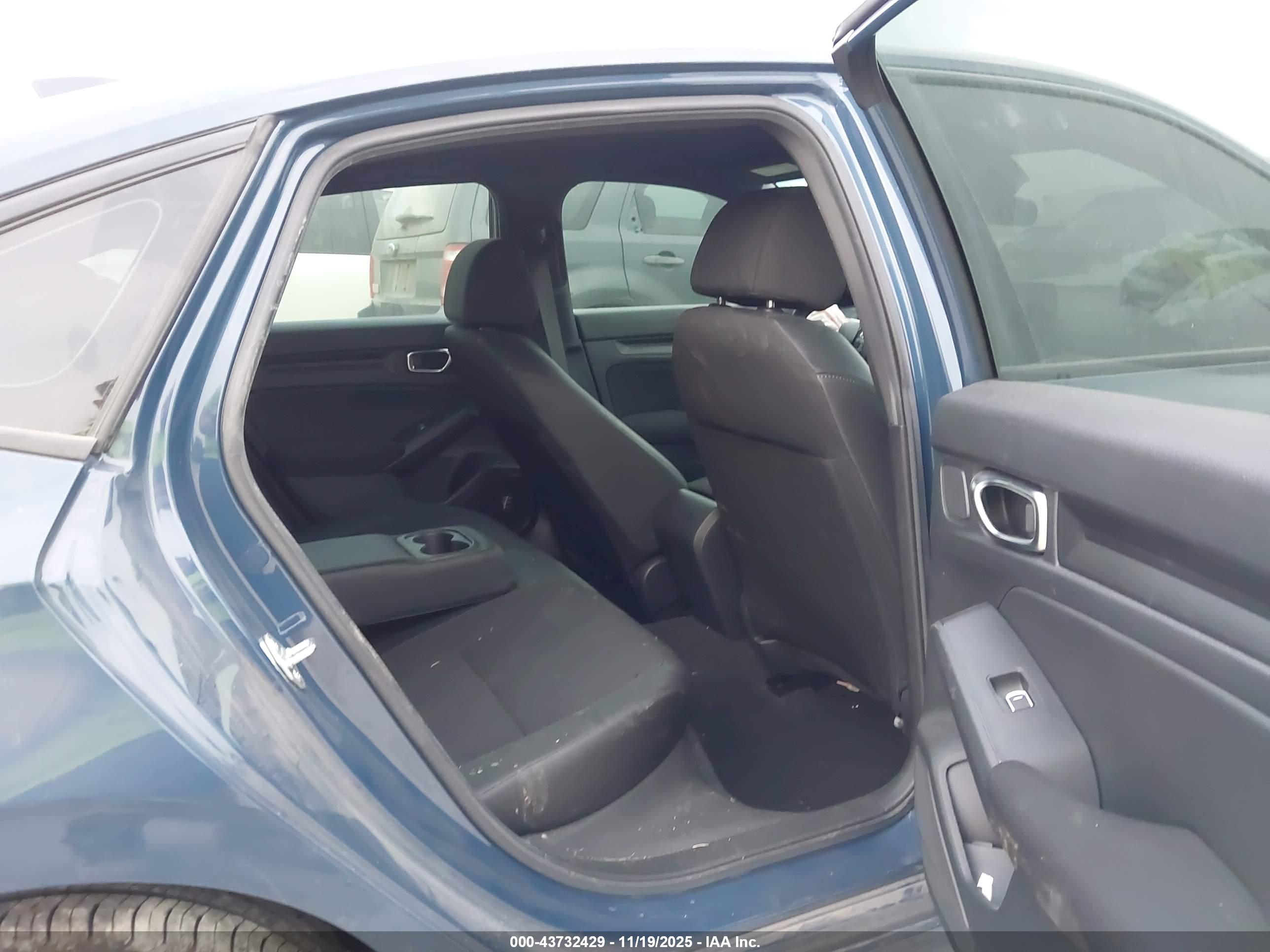 HONDA CIVIC image 8