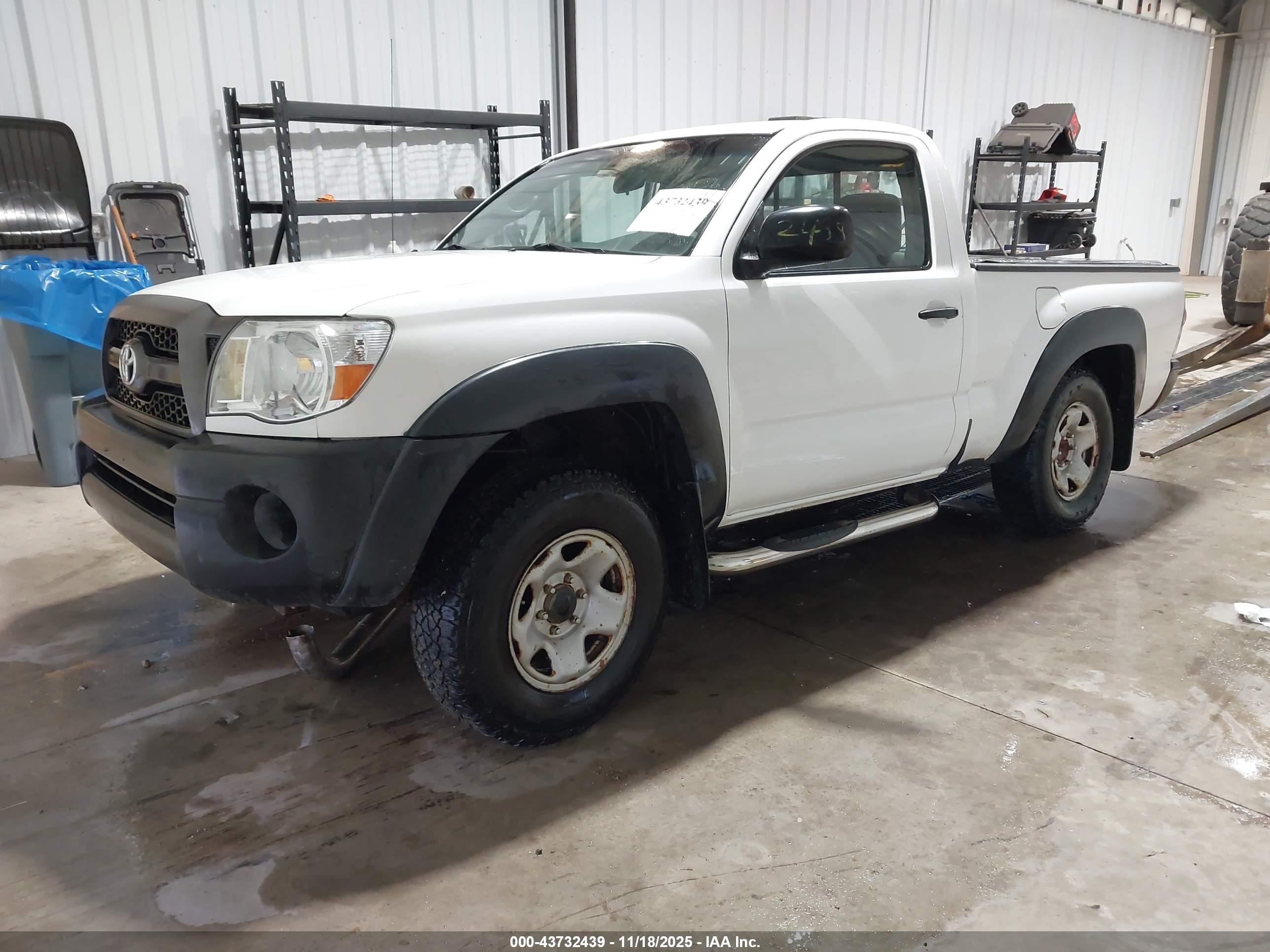 TOYOTA TACOMA image 2