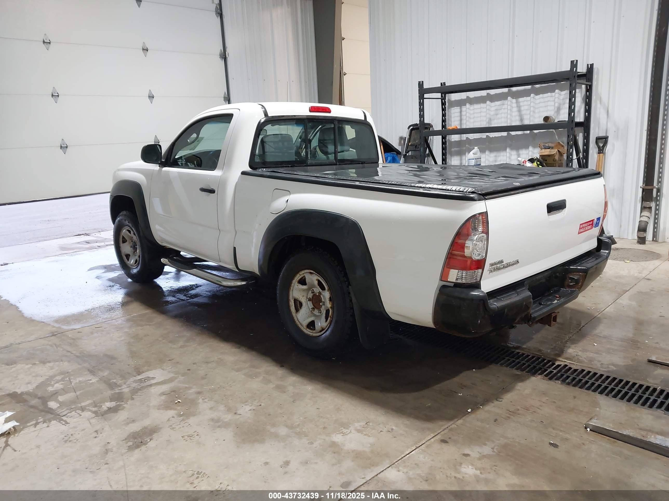 TOYOTA TACOMA image 3