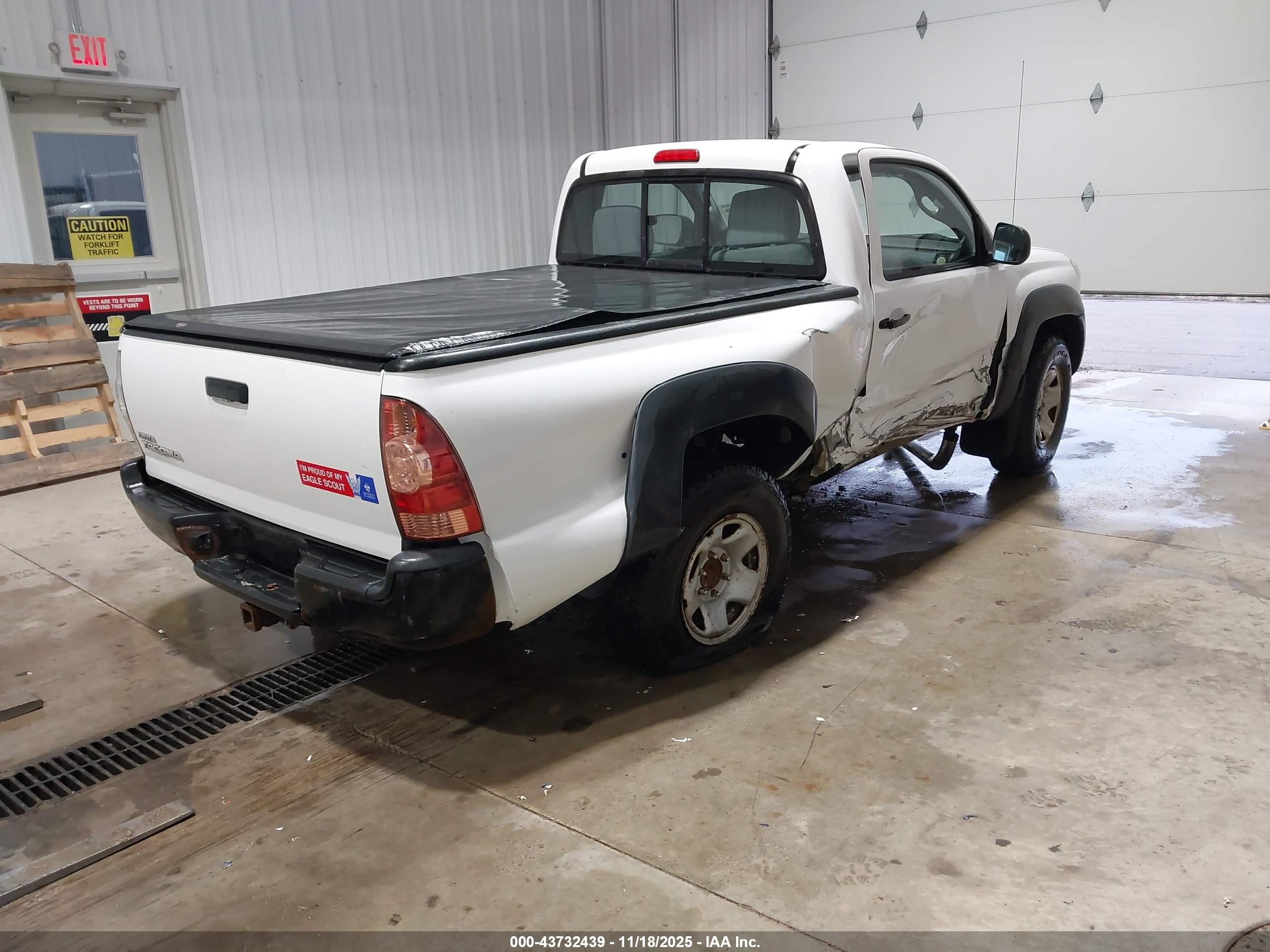 TOYOTA TACOMA image 4