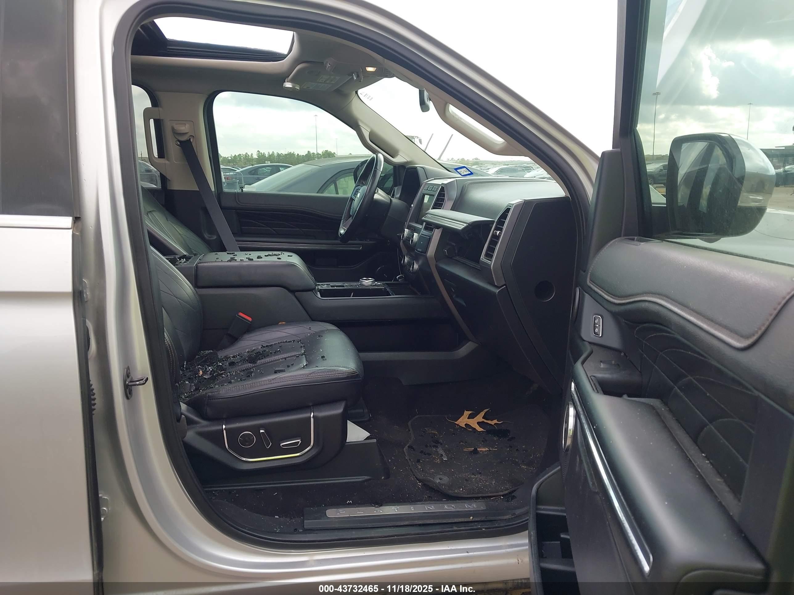 FORD EXPEDITION image 5