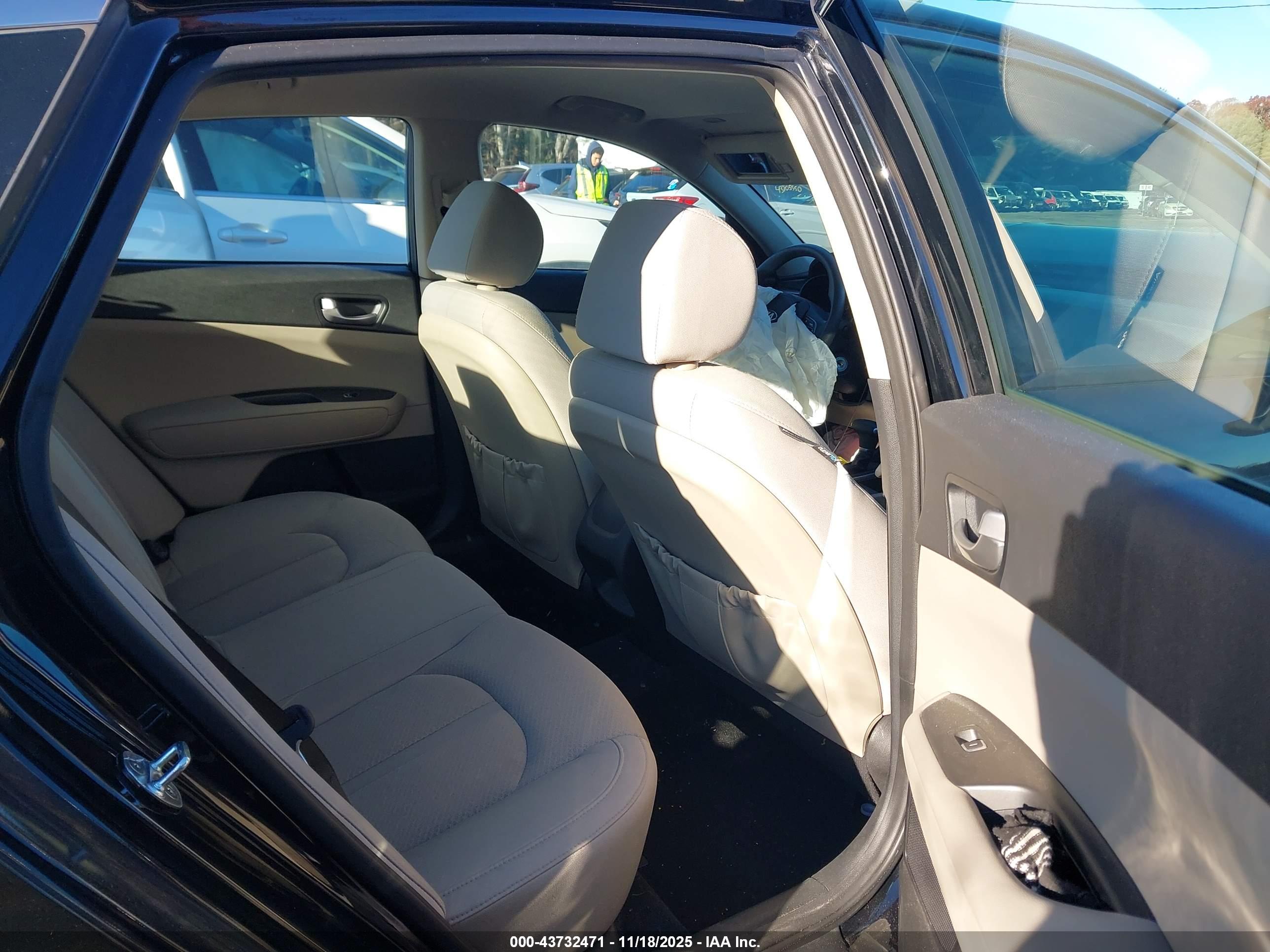 KIA OPTIMA image 8
