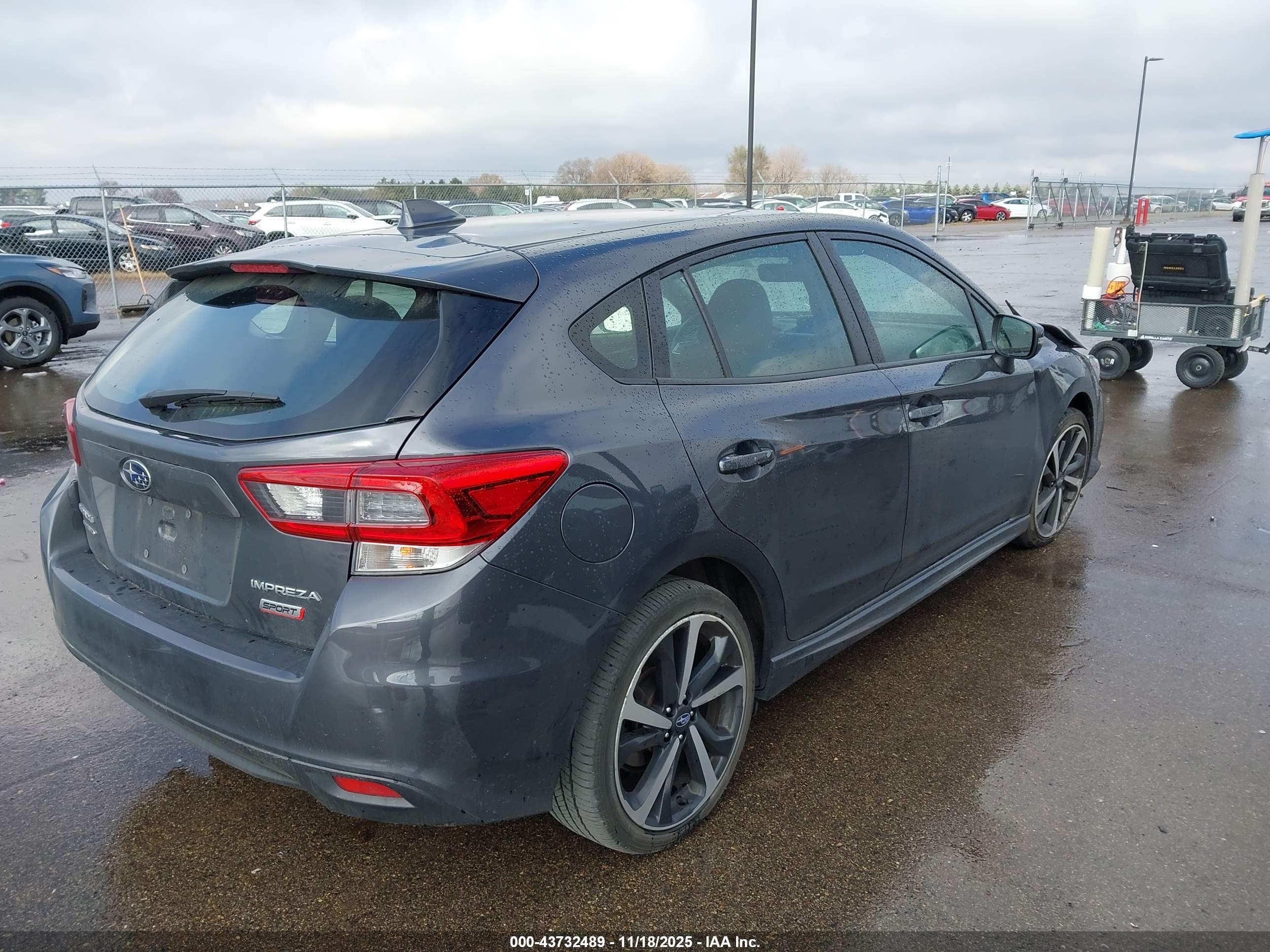 SUBARU IMPREZA image 4