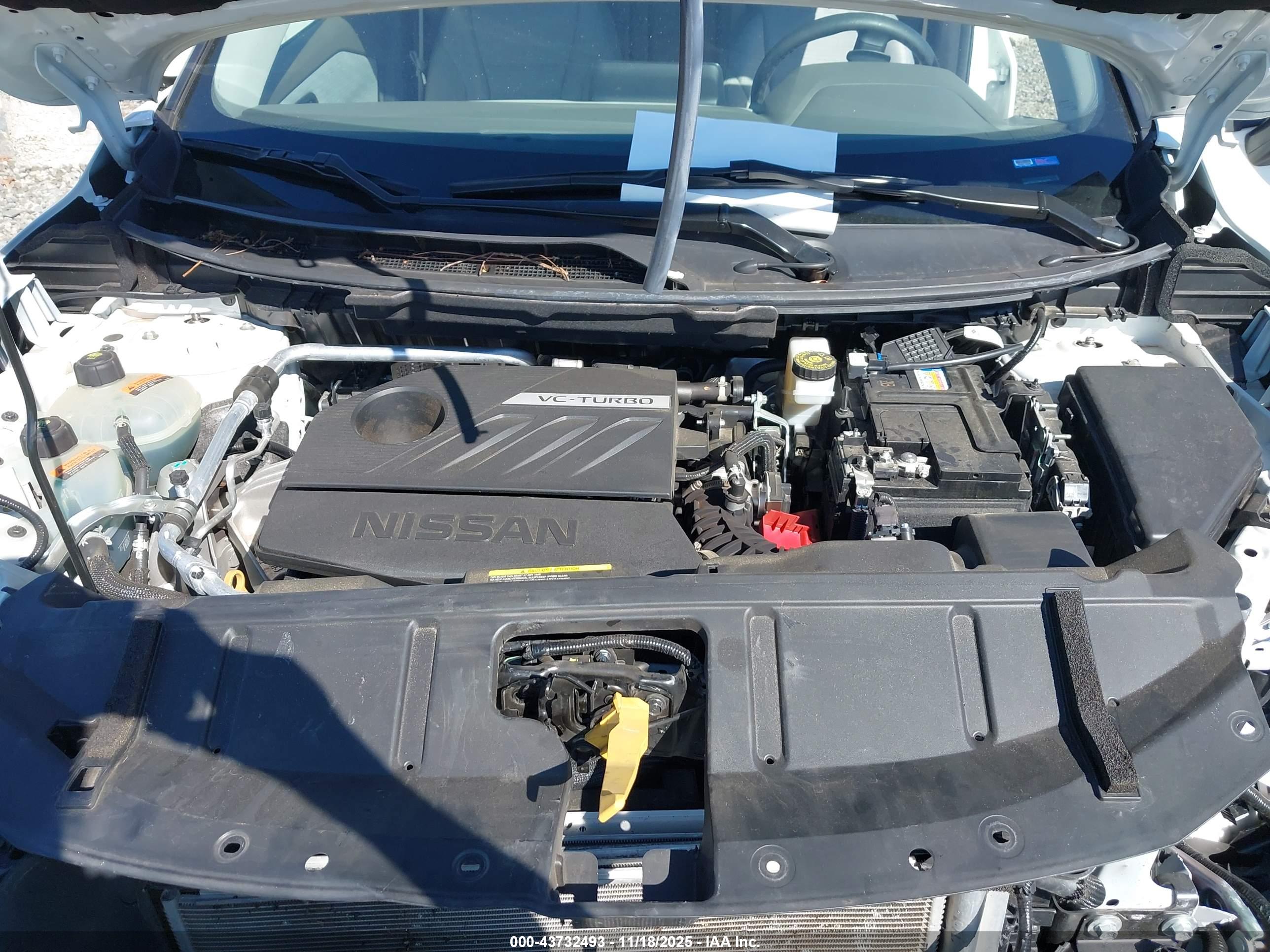 NISSAN ROGUE image 10