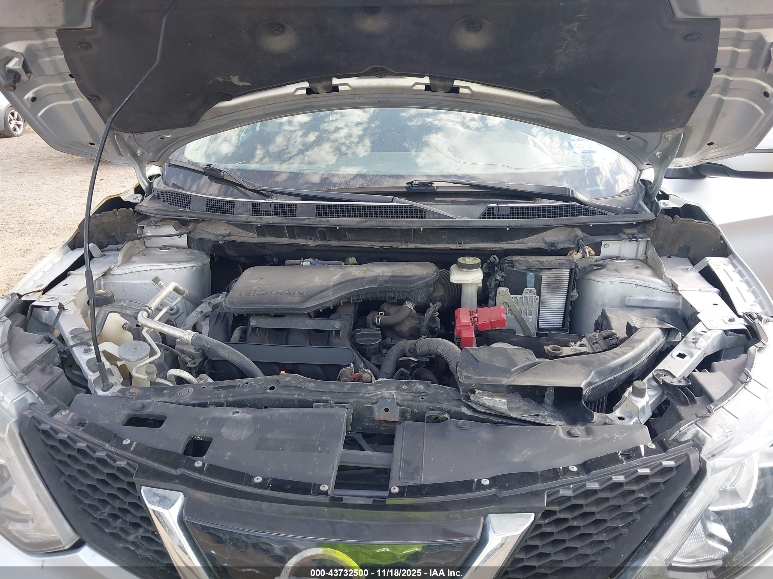 NISSAN ROGUE image 10