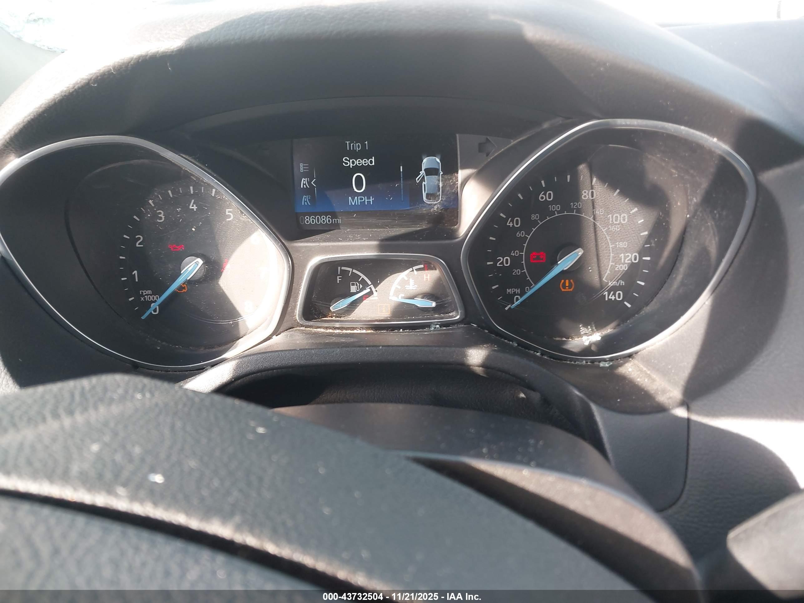 FORD FOCUS image 7