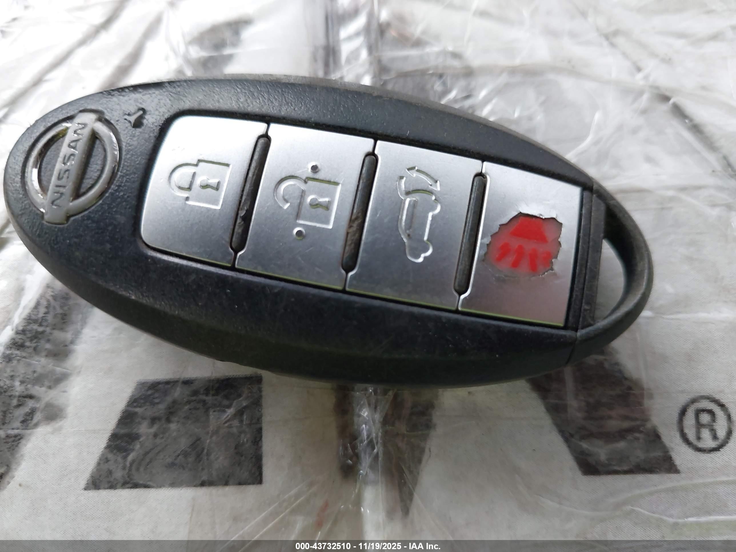 NISSAN MURANO image 11