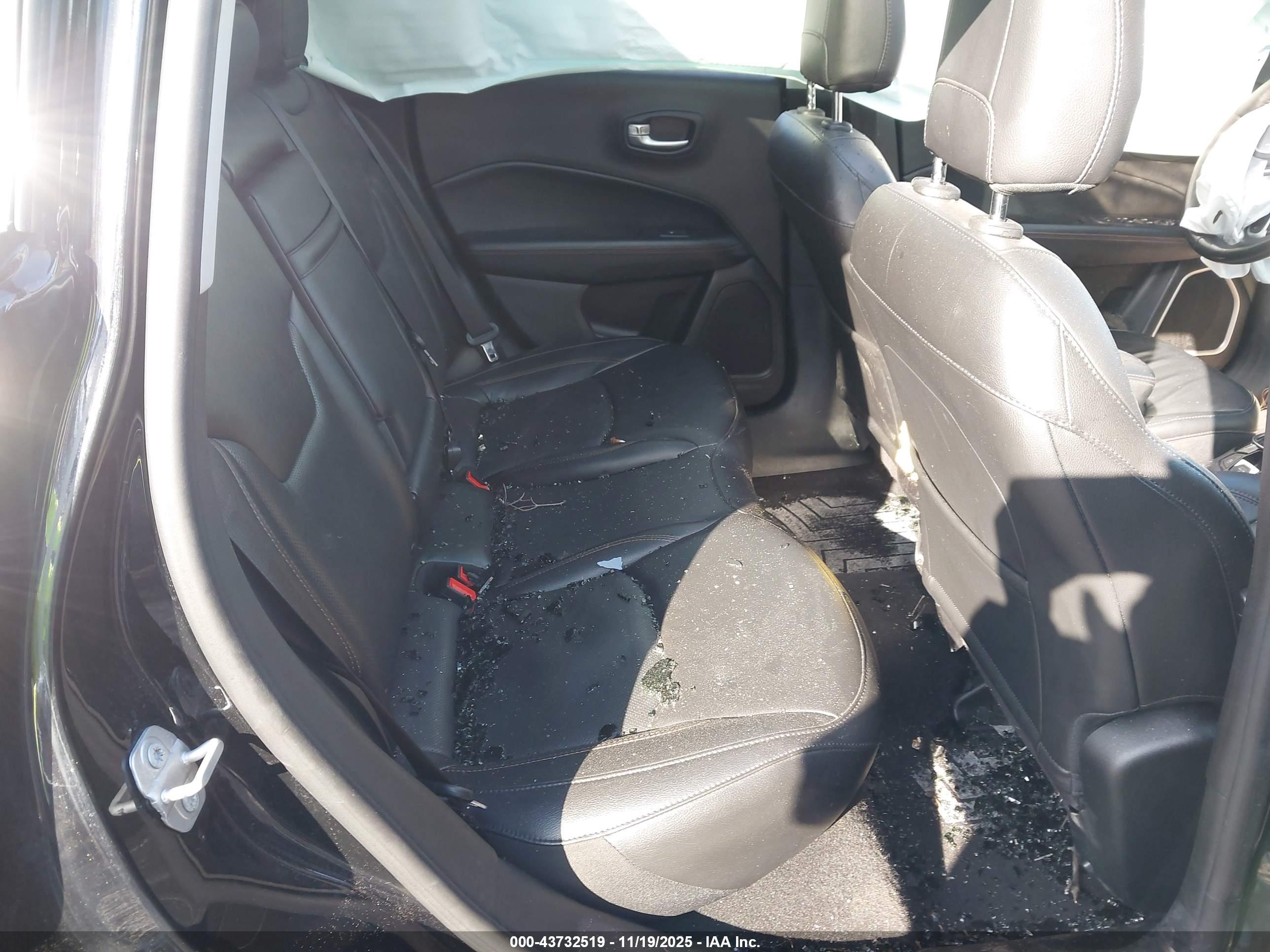 JEEP COMPASS image 8