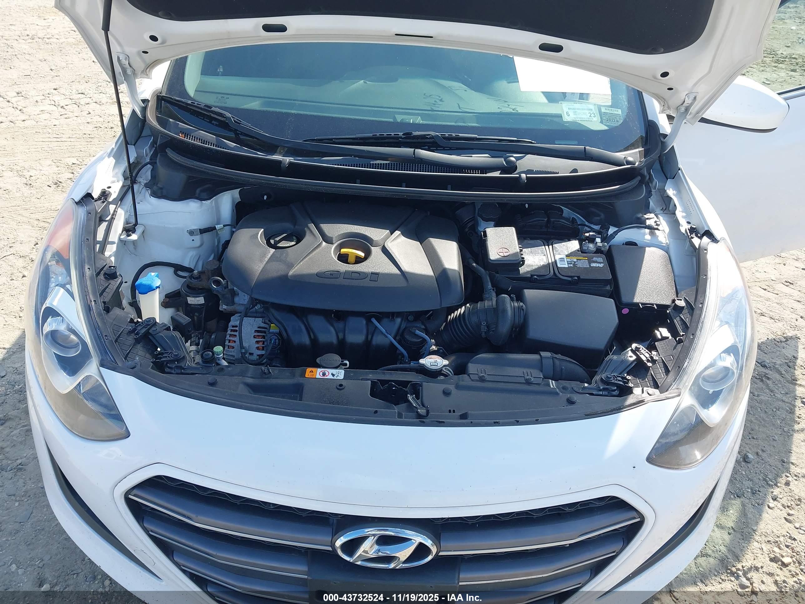 HYUNDAI ELANTRA image 10