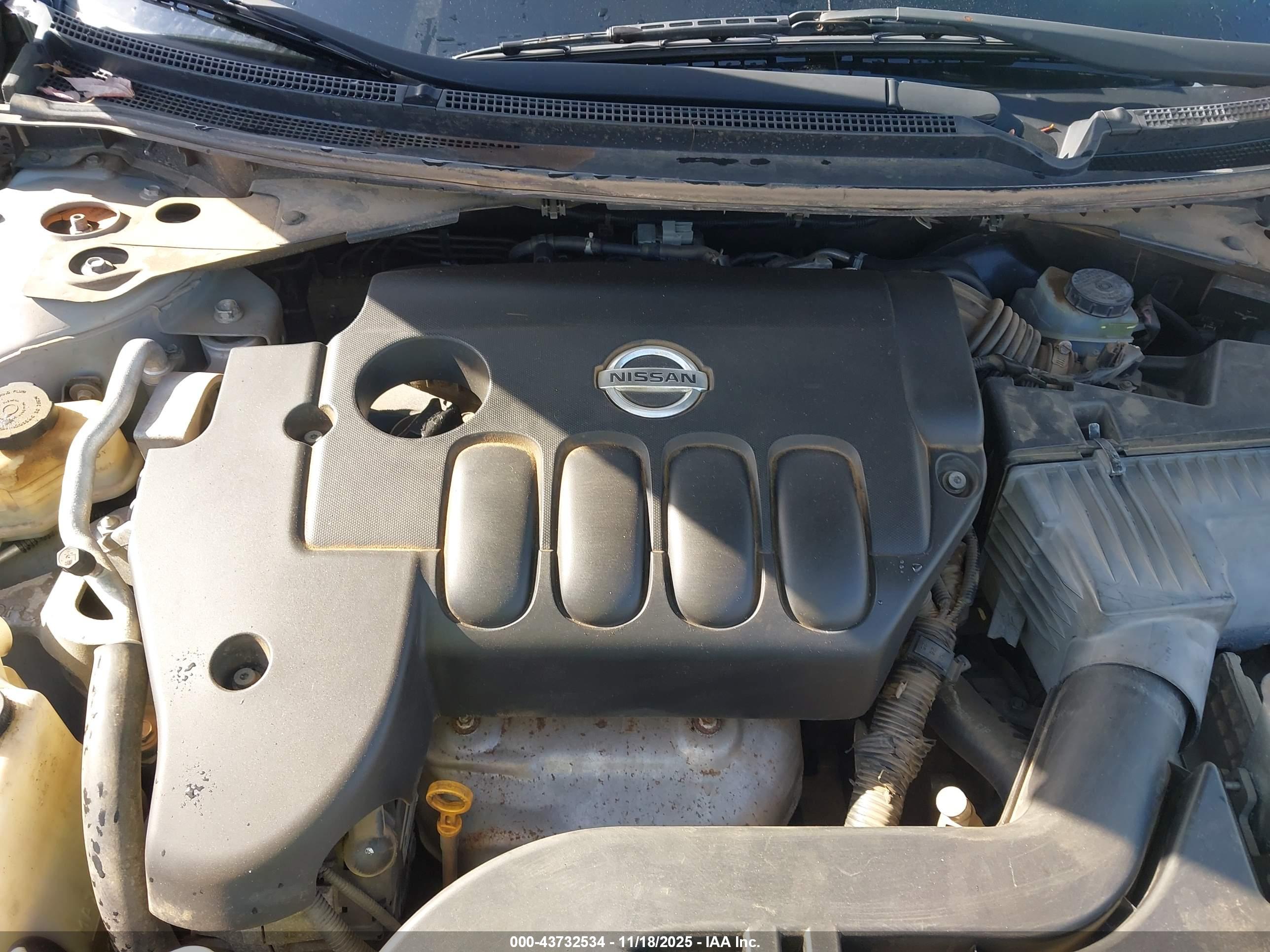 NISSAN ALTIMA image 10