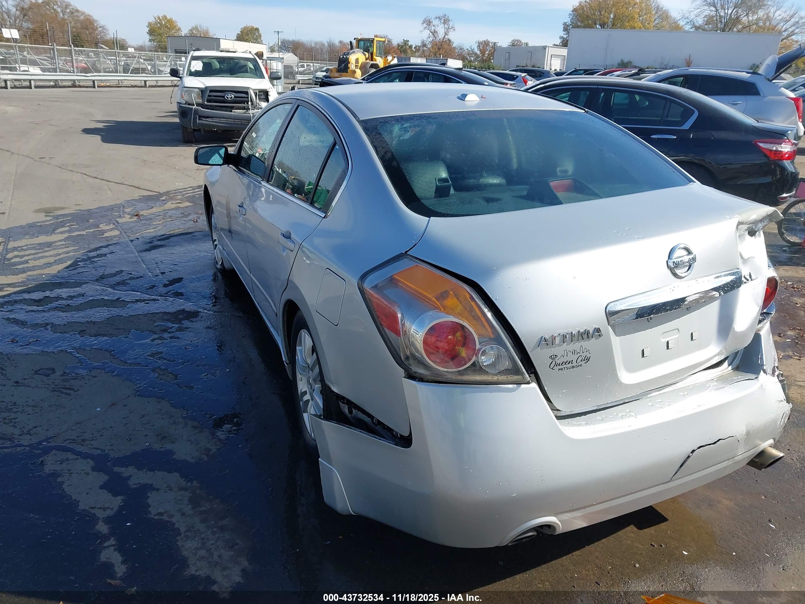 NISSAN ALTIMA image 3
