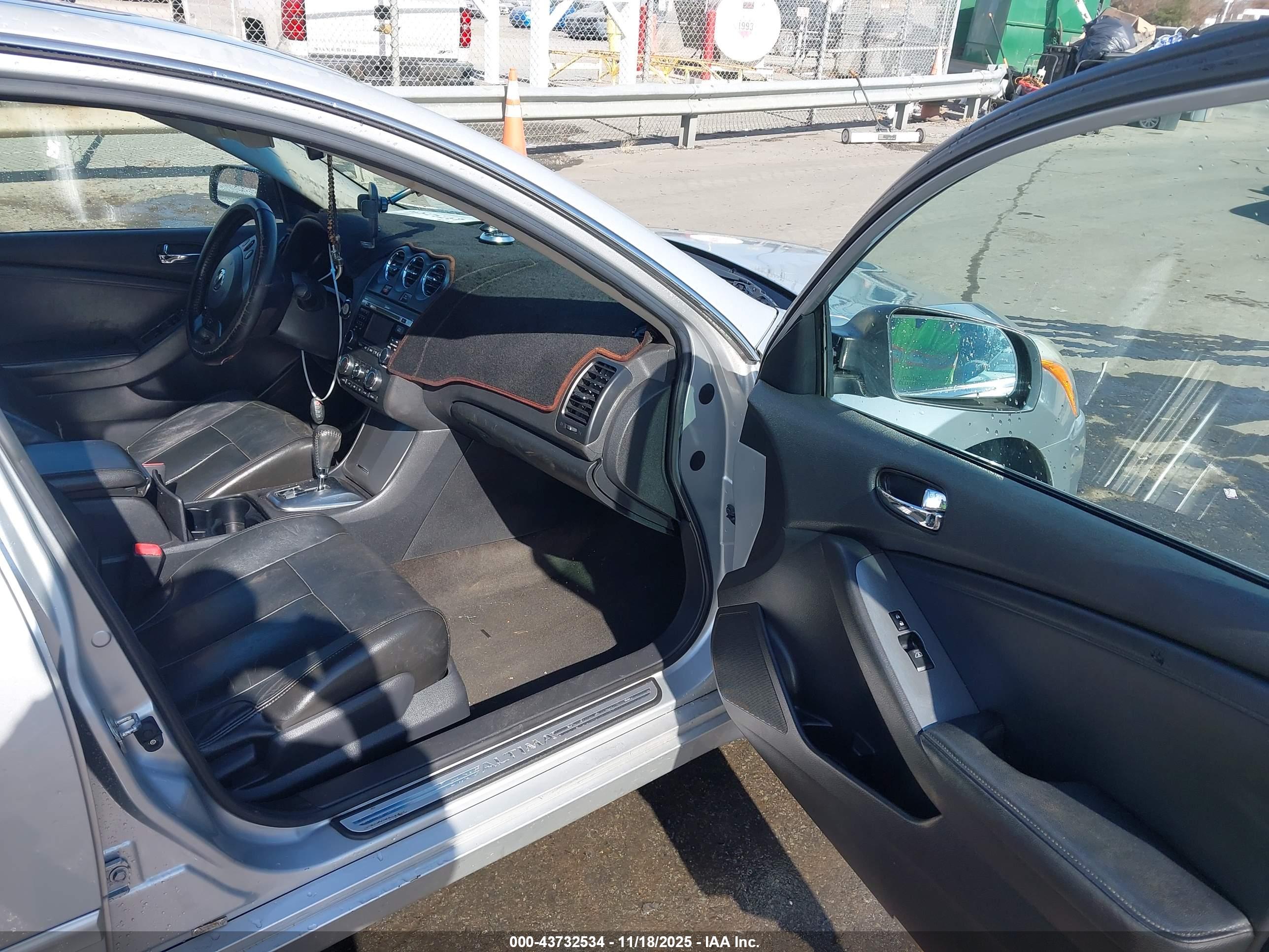 NISSAN ALTIMA image 5