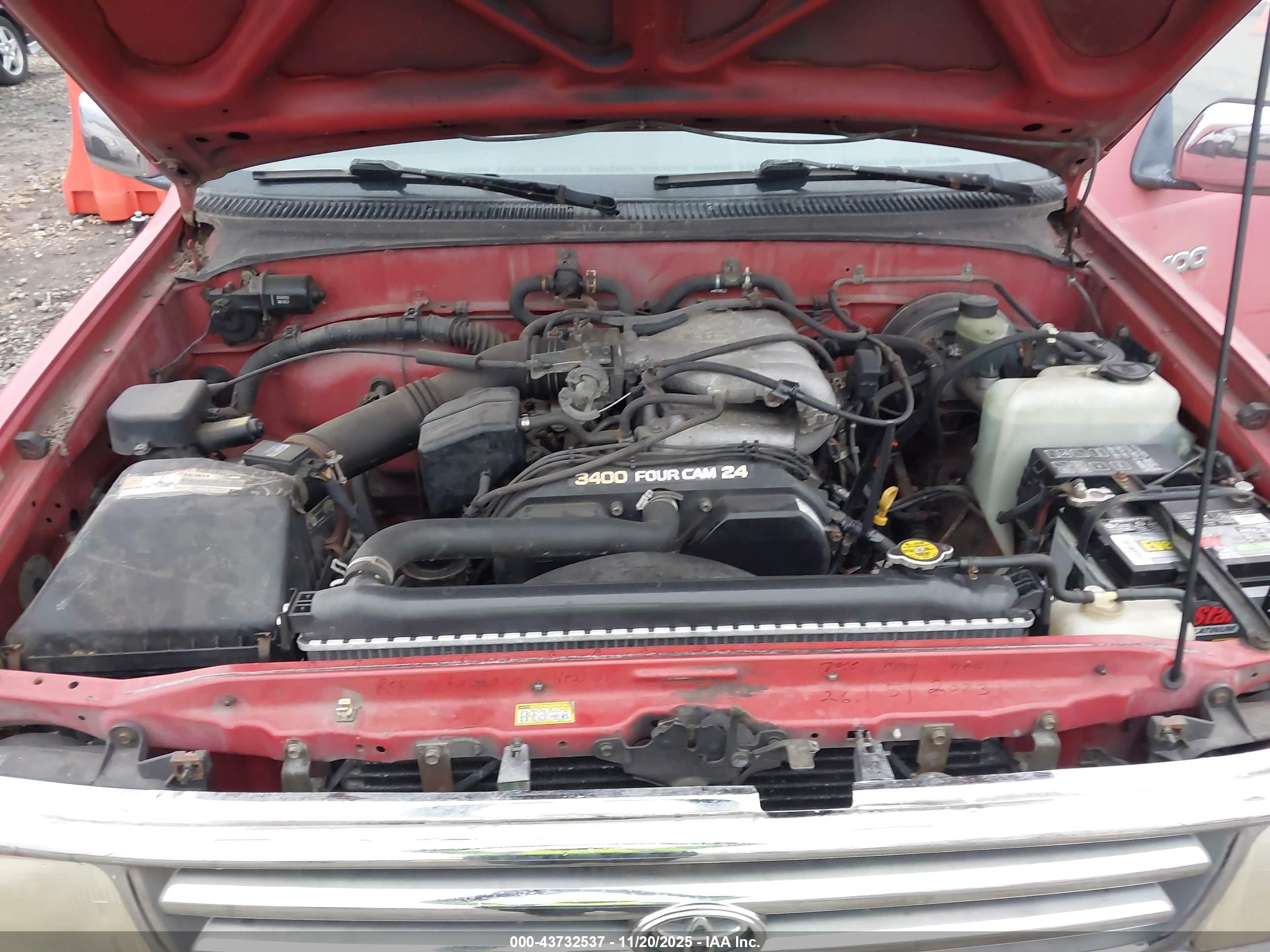 TOYOTA T100 image 10