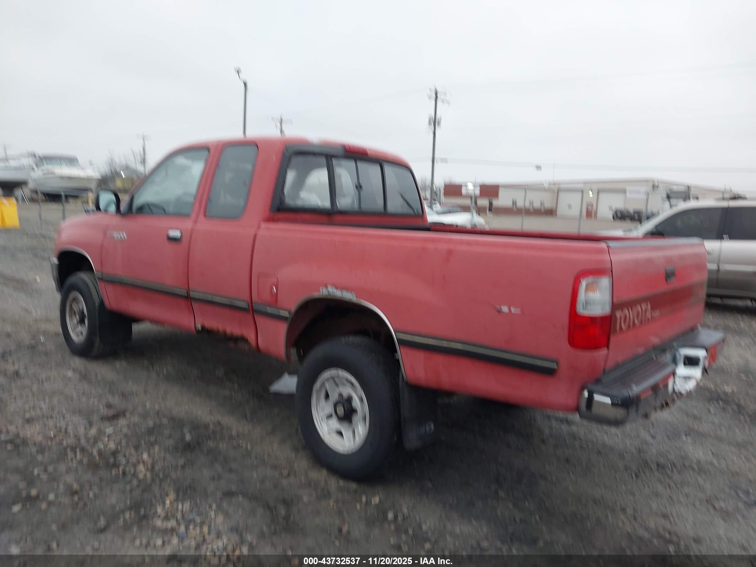 TOYOTA T100 image 3