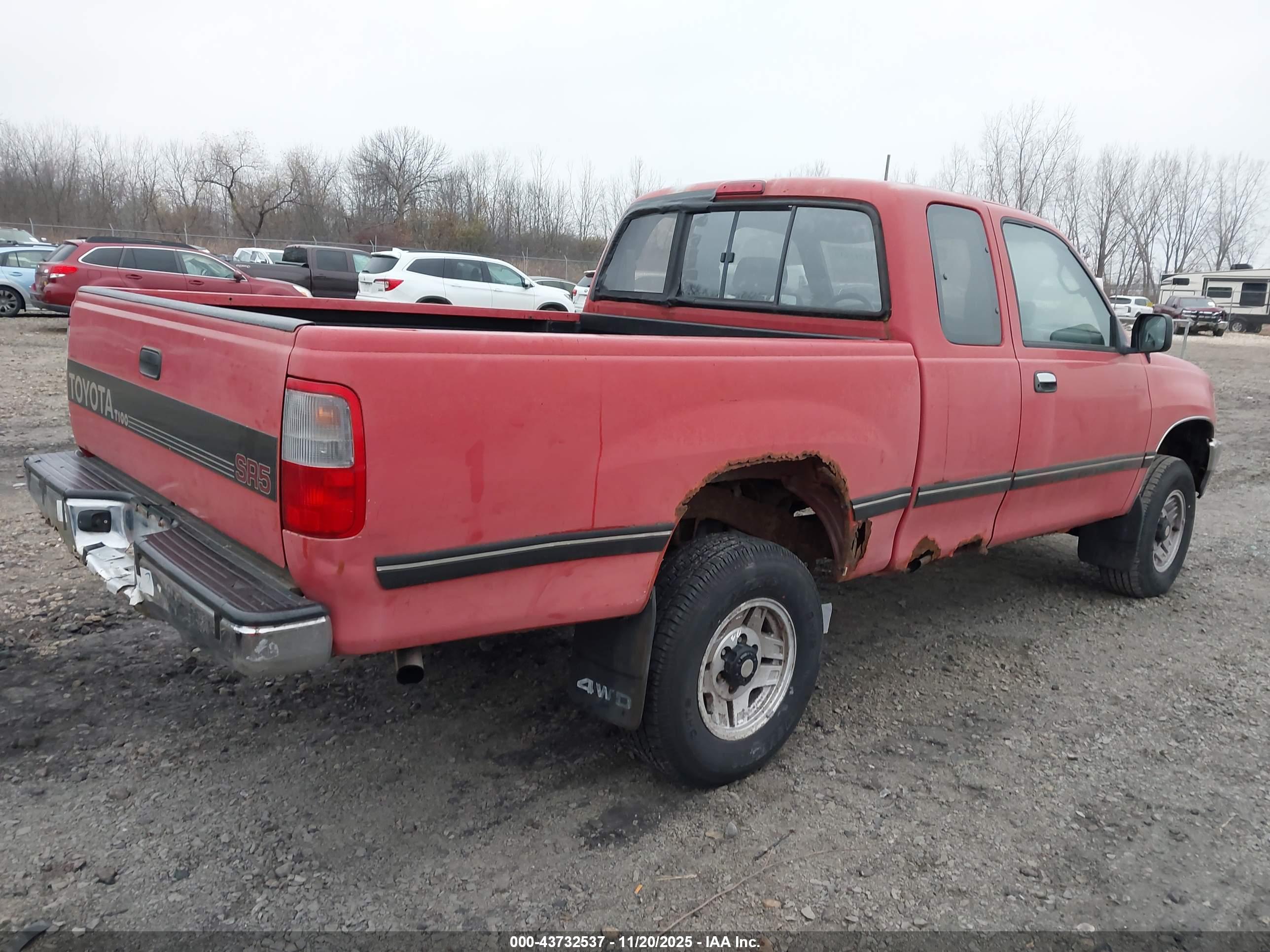 TOYOTA T100 image 4