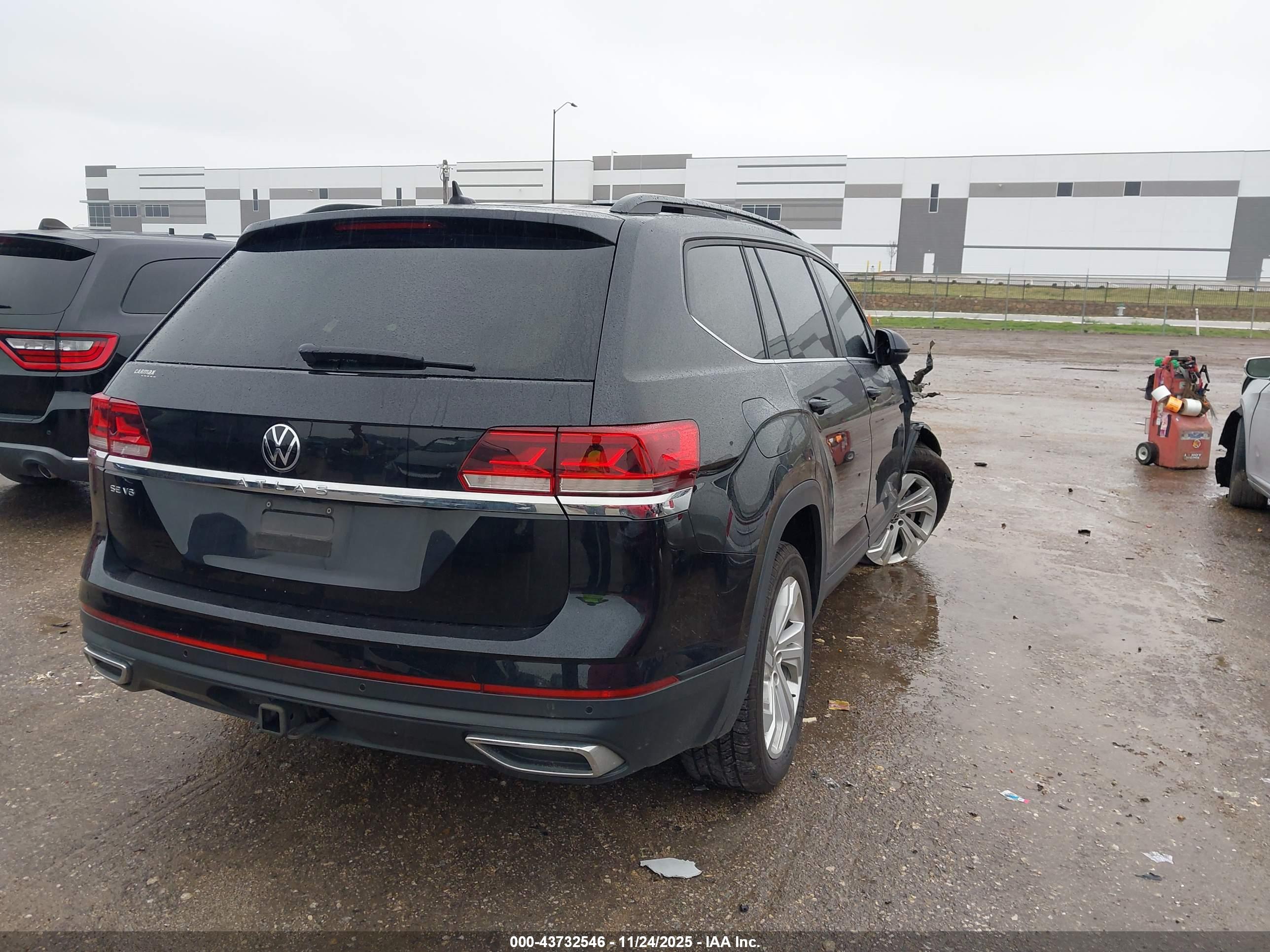 VOLKSWAGEN ATLAS image 4