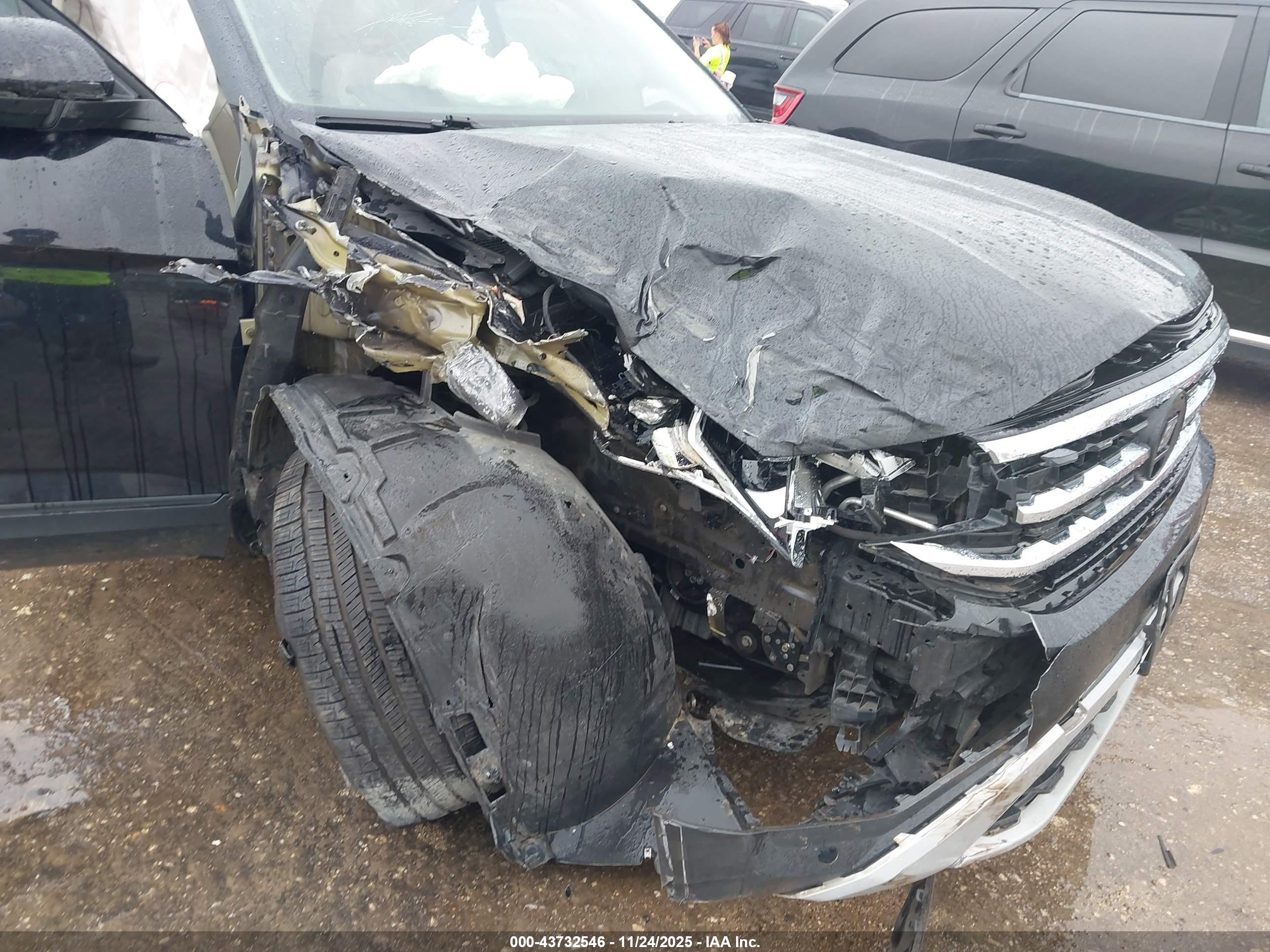 VOLKSWAGEN ATLAS image 6