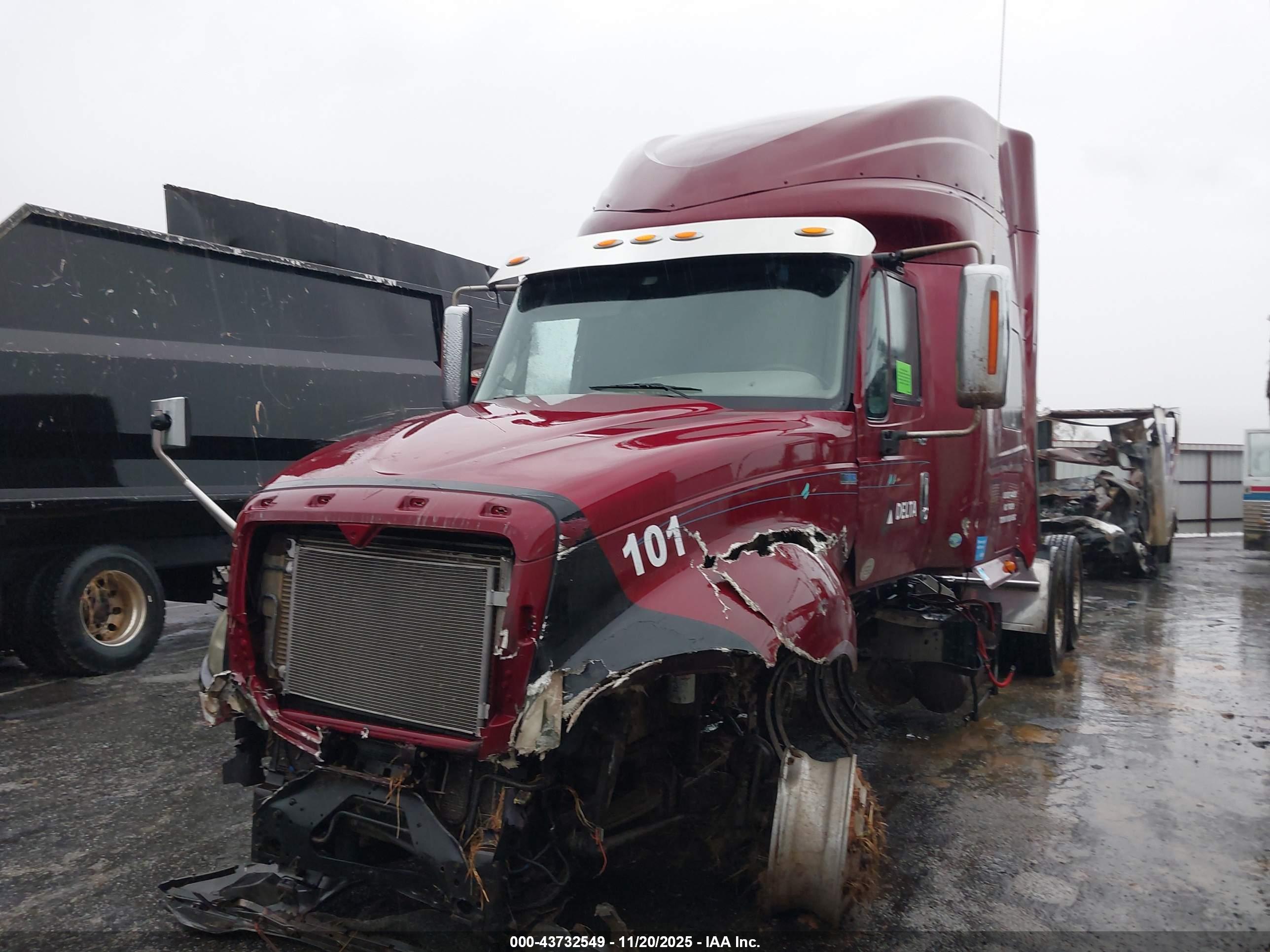 INTERNATIONAL PROSTAR image 2