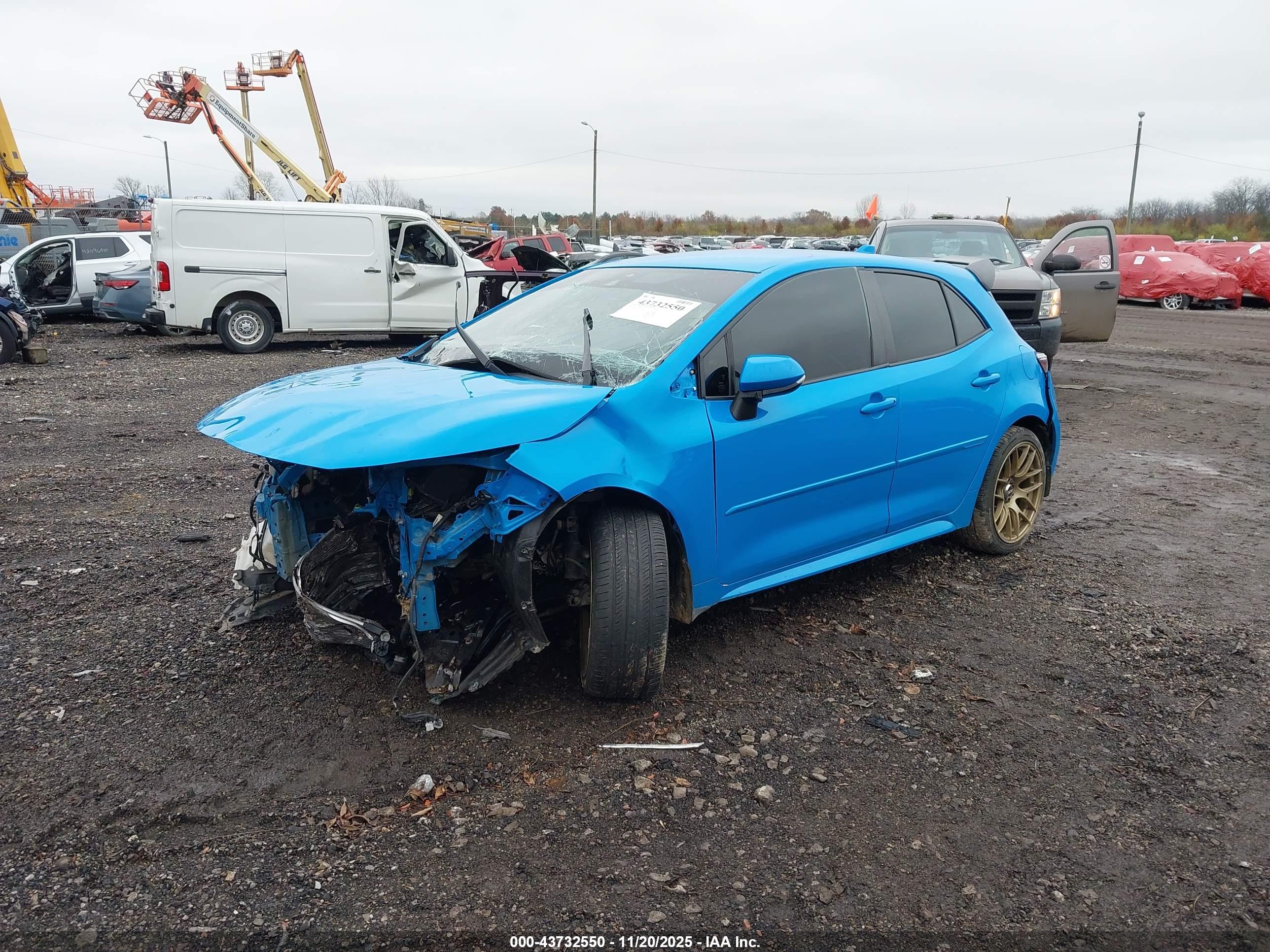 TOYOTA COROLLA image 2
