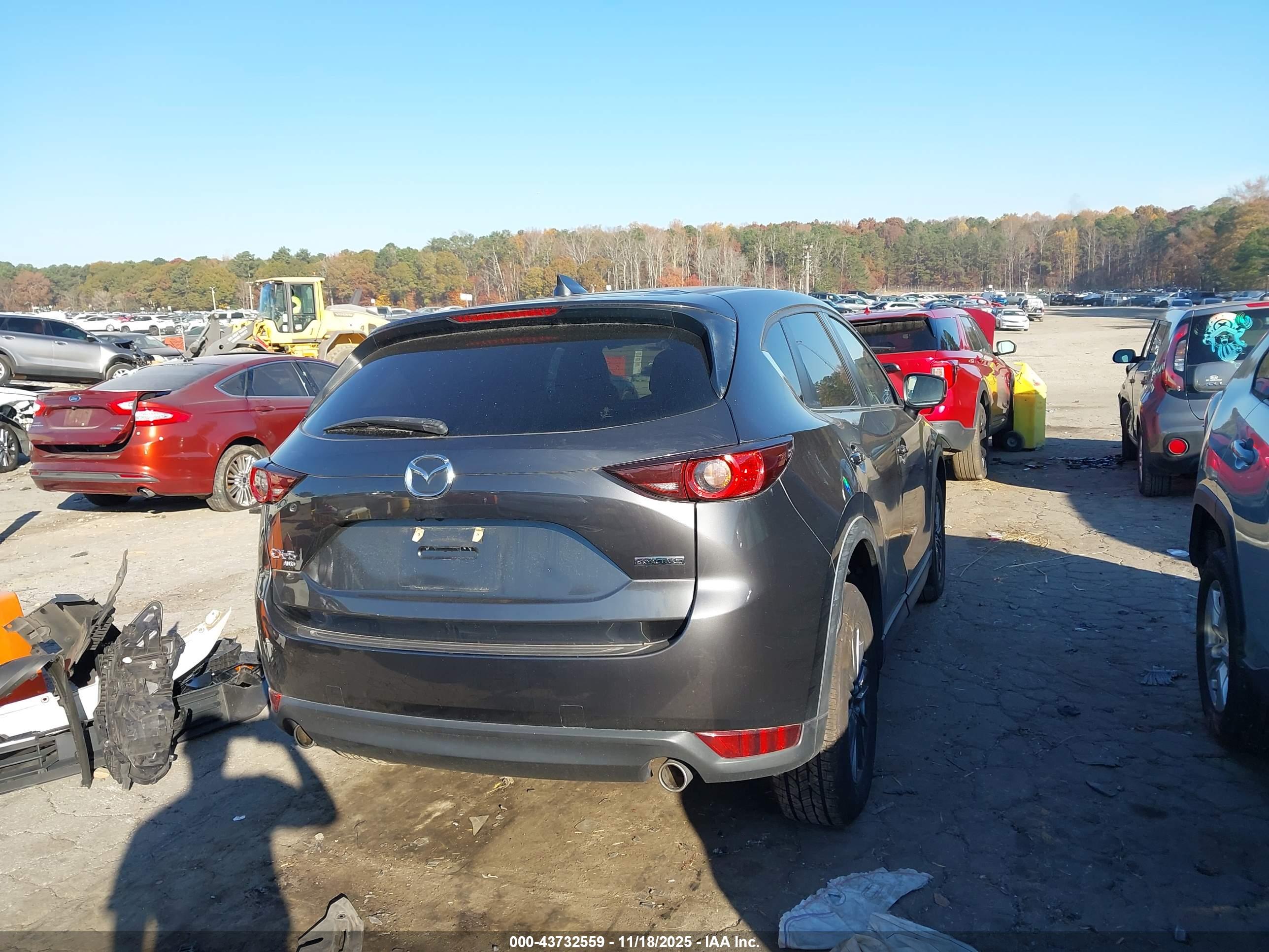 MAZDA CX-5 image 4
