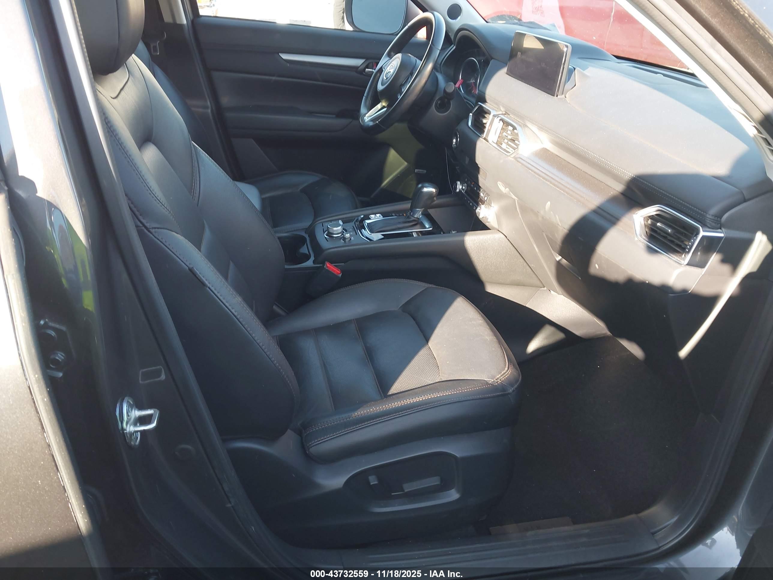 MAZDA CX-5 image 5