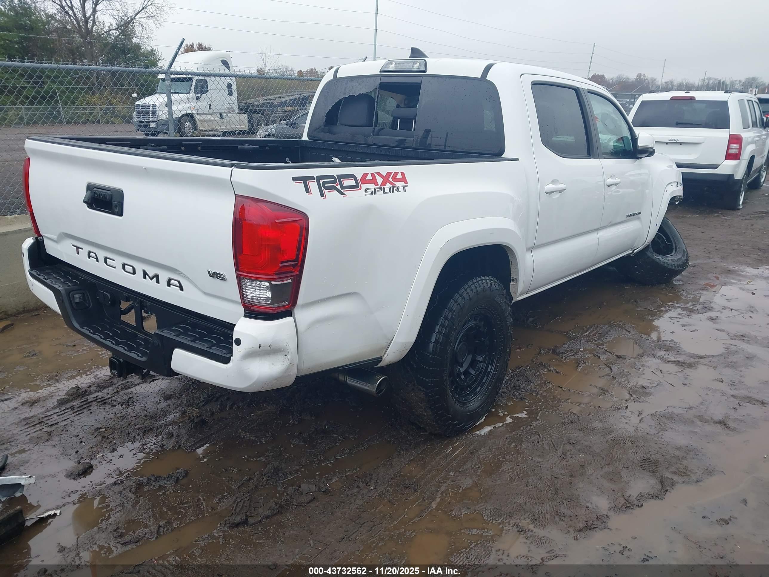 TOYOTA TACOMA image 4