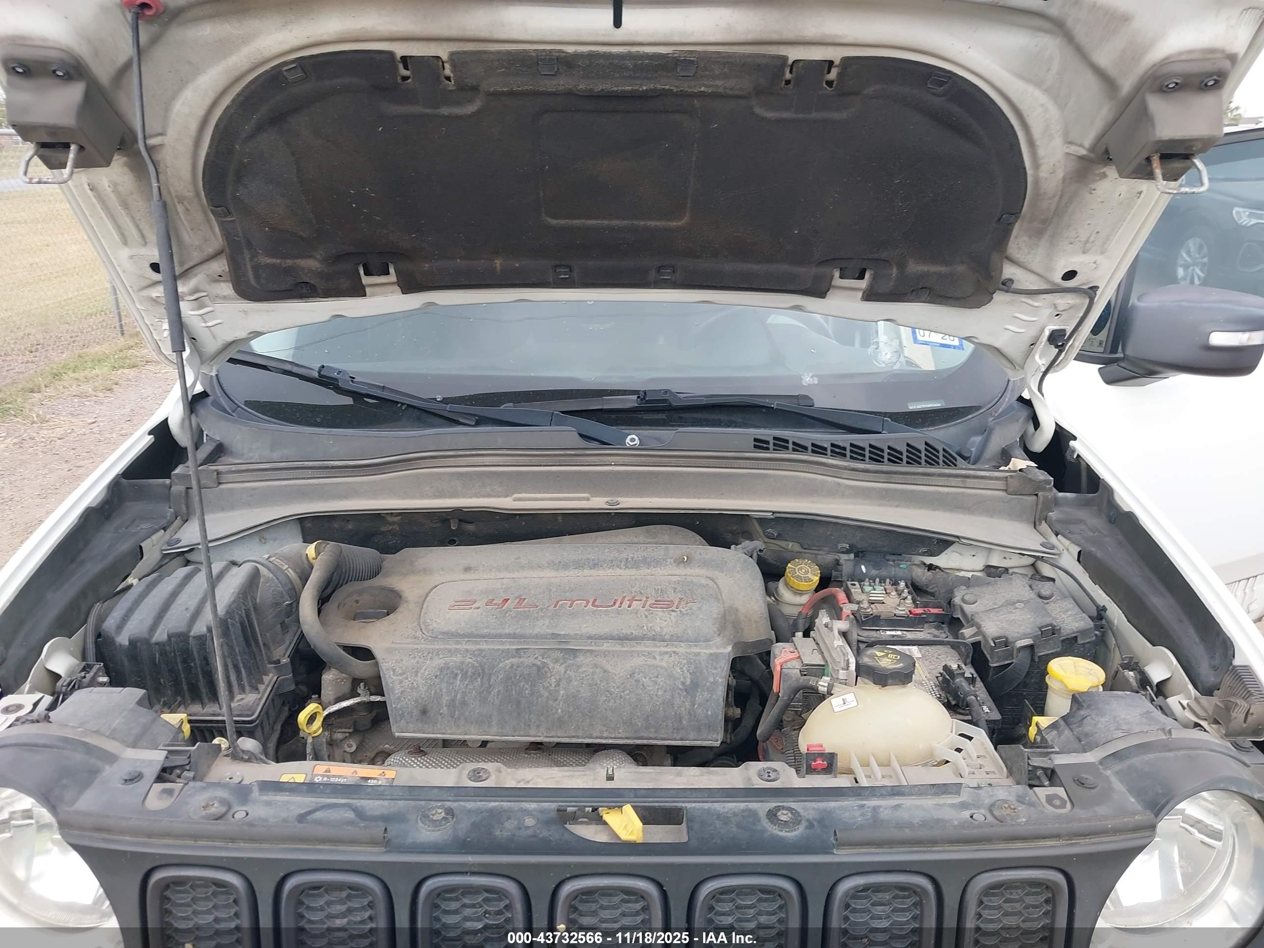 JEEP RENEGADE image 10