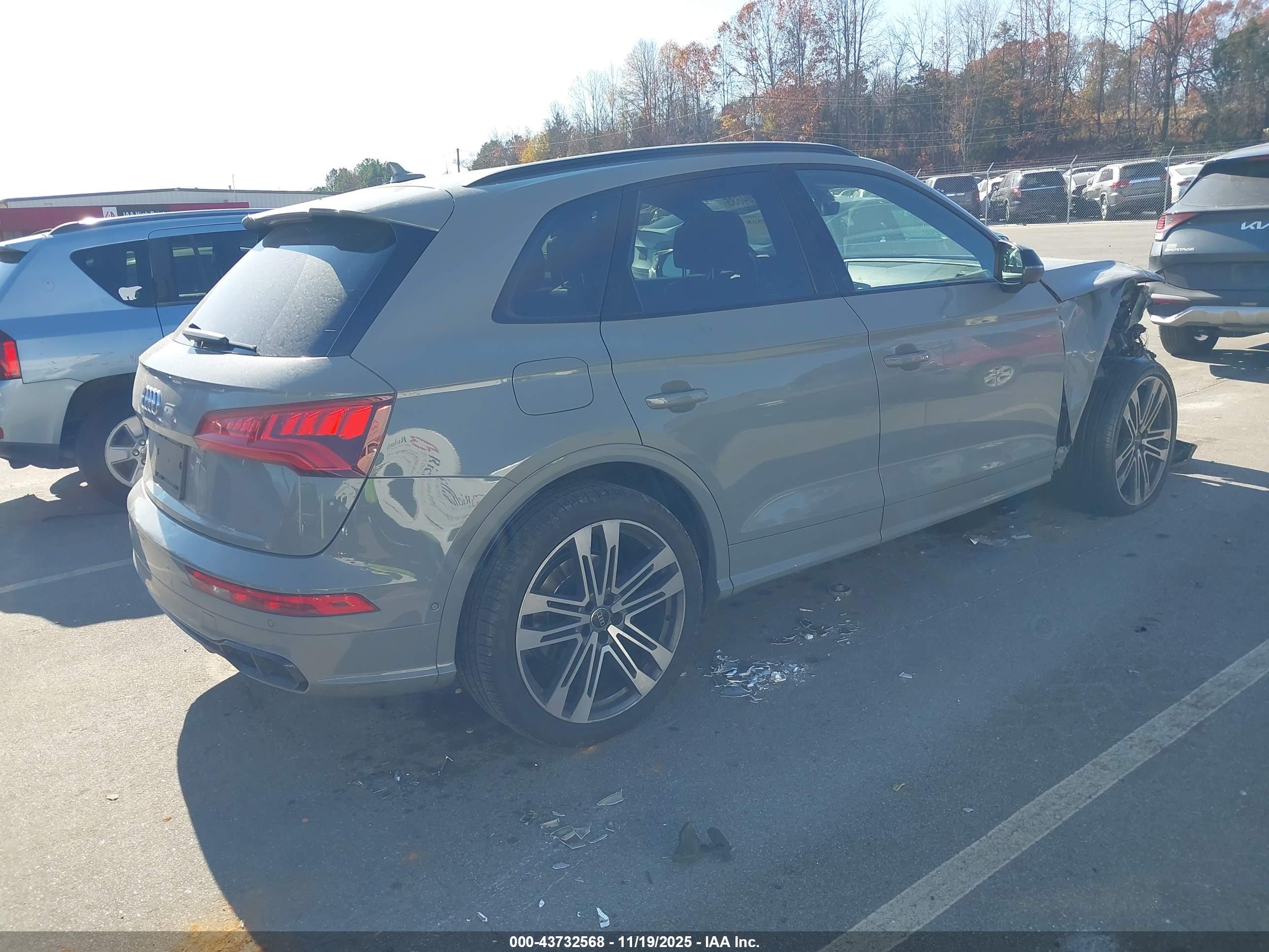 AUDI SQ5 image 4