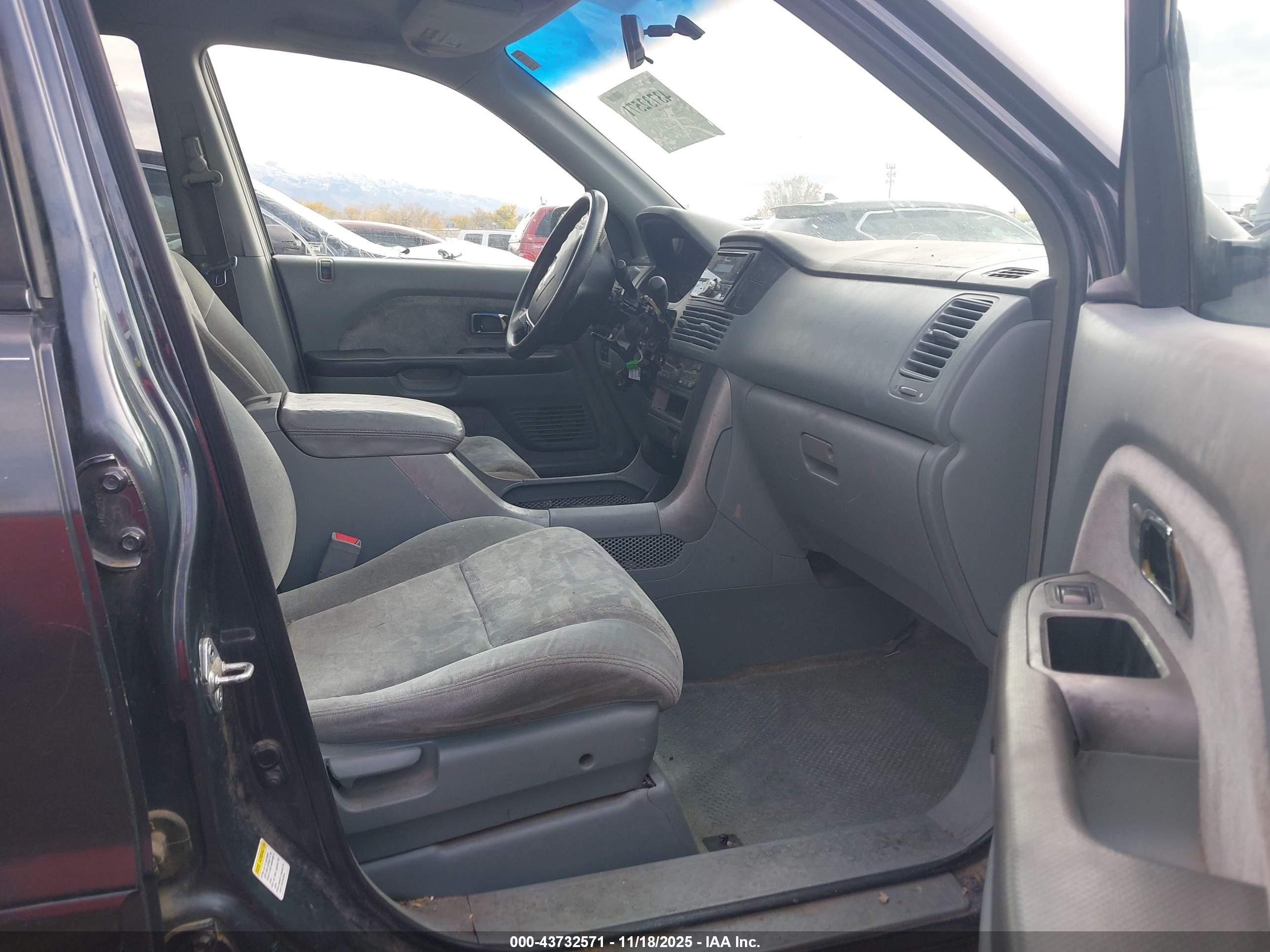 HONDA PILOT image 5