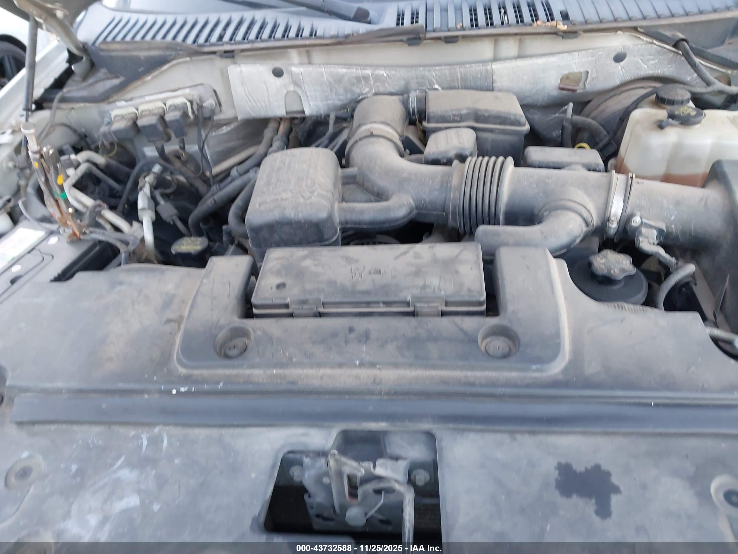 FORD EXPEDITION image 10
