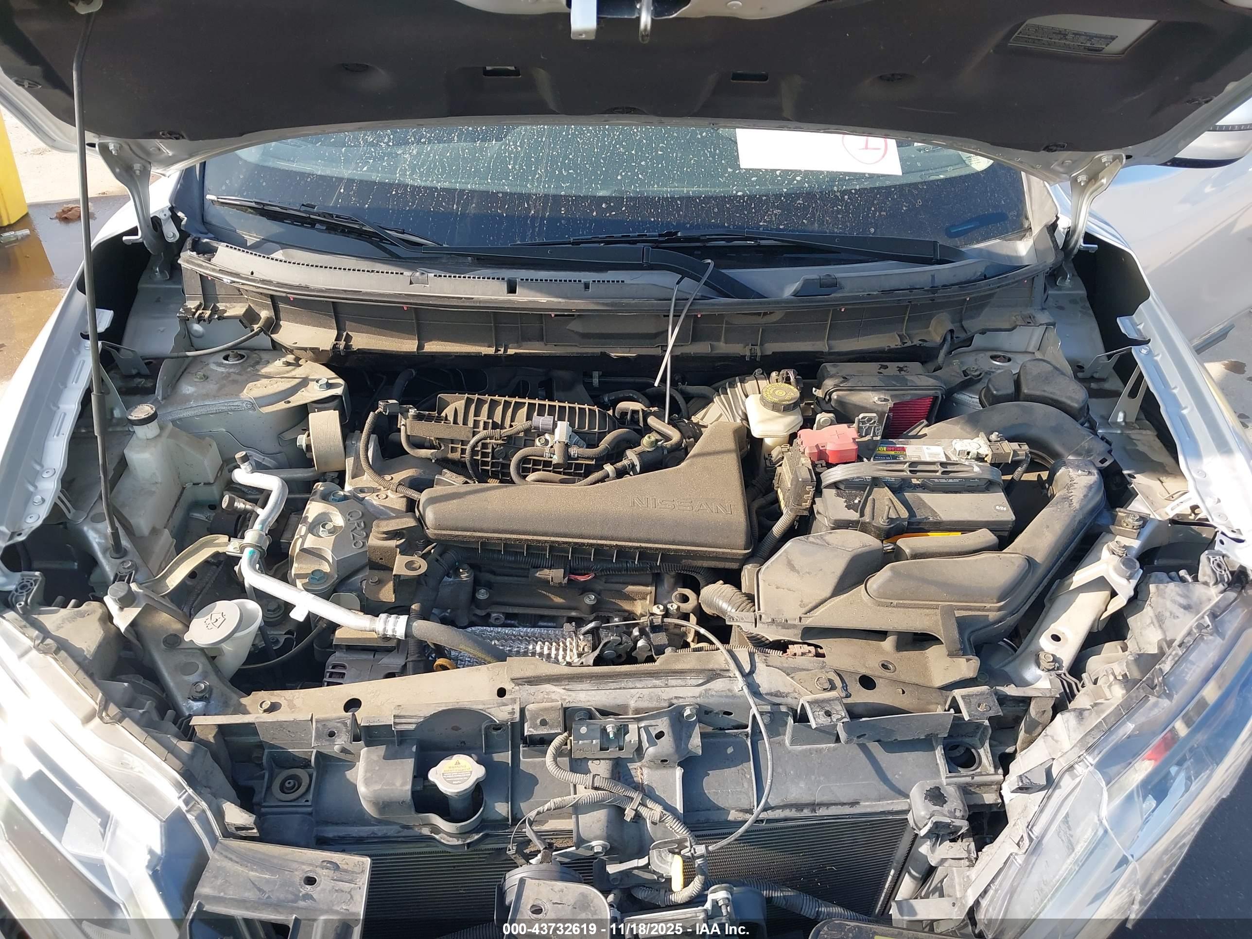 NISSAN ROGUE image 10
