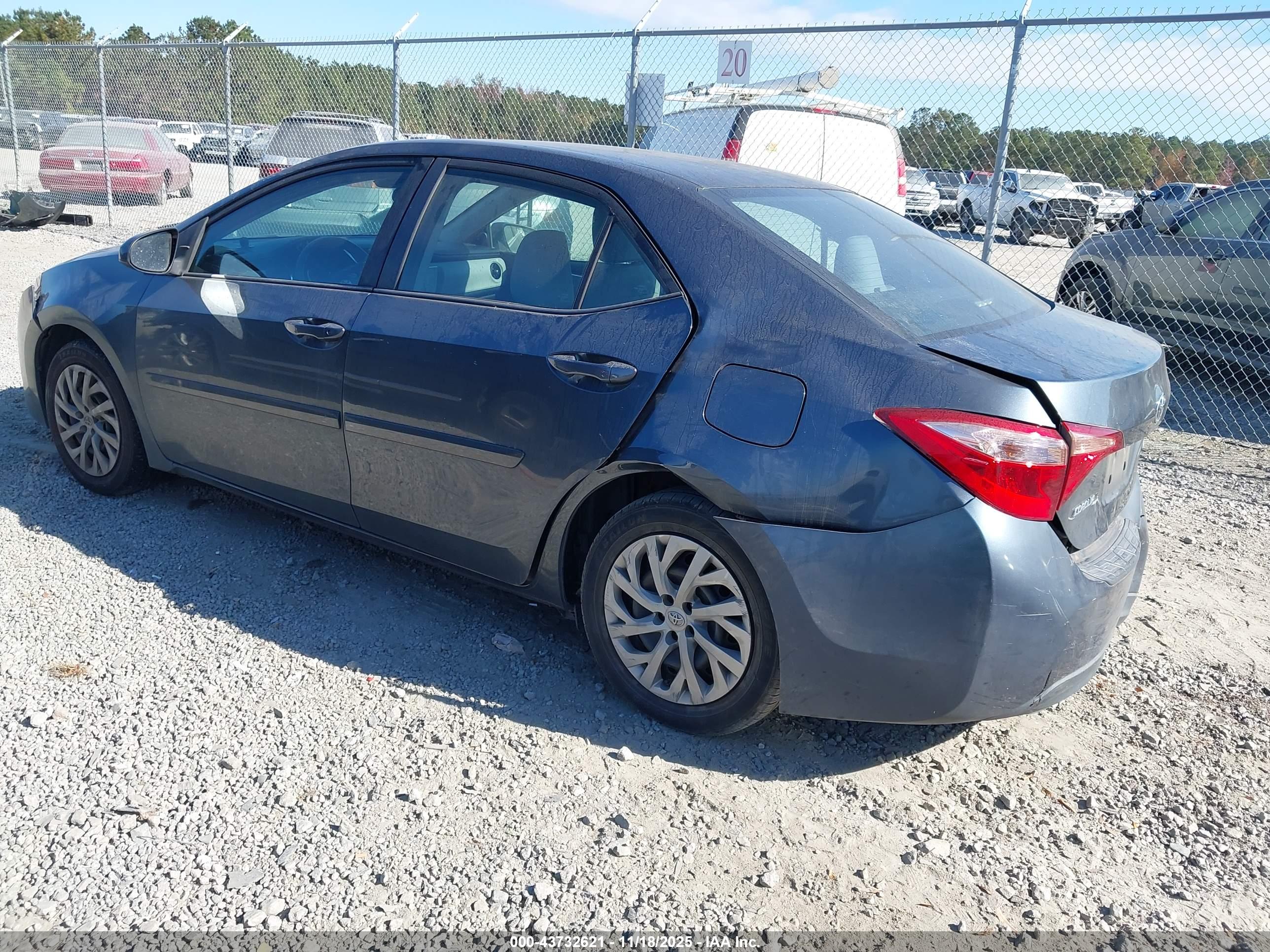 TOYOTA COROLLA image 3